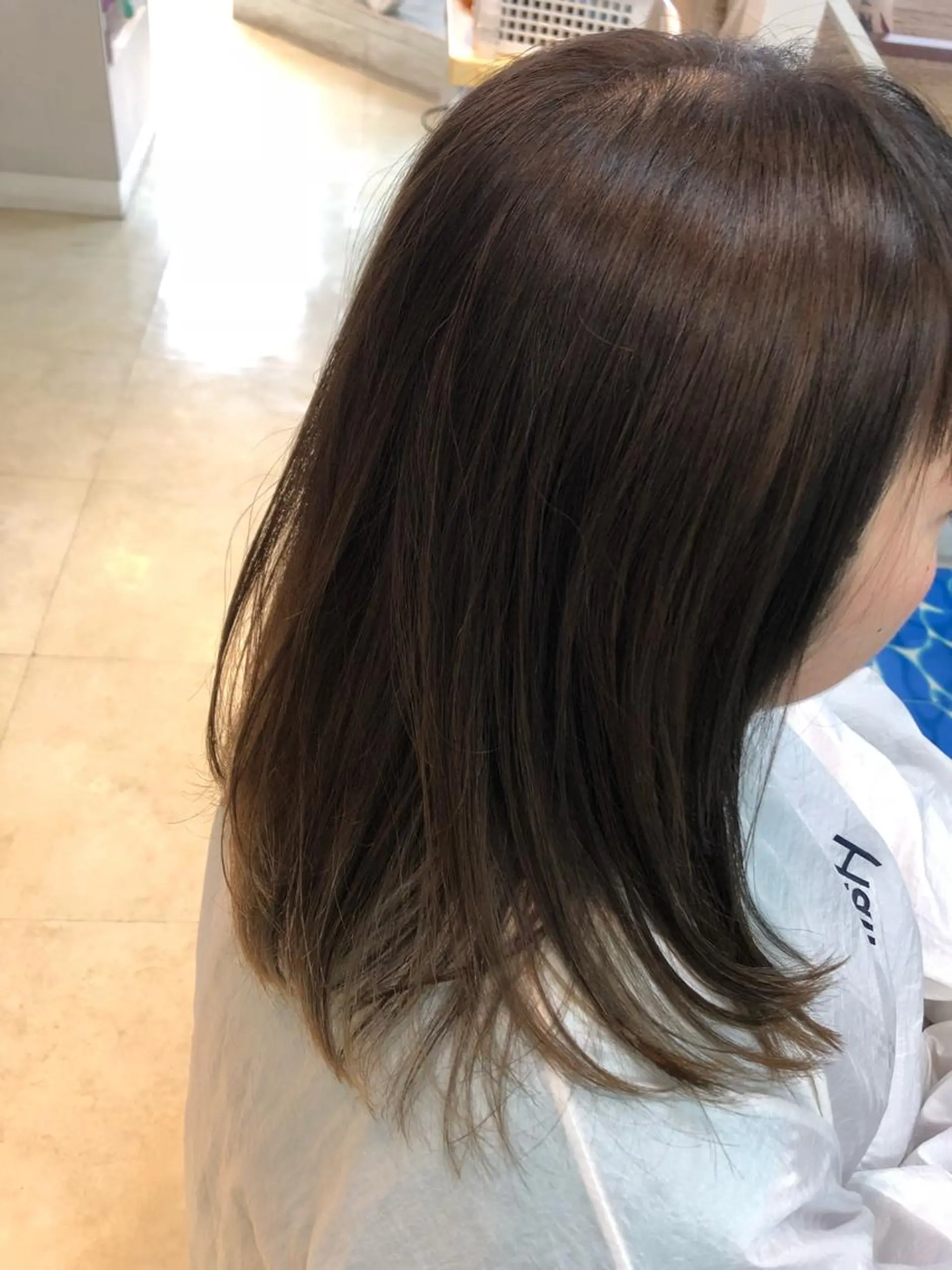 ミディアム カラー CoCooN Hiromiのヘアスタイル