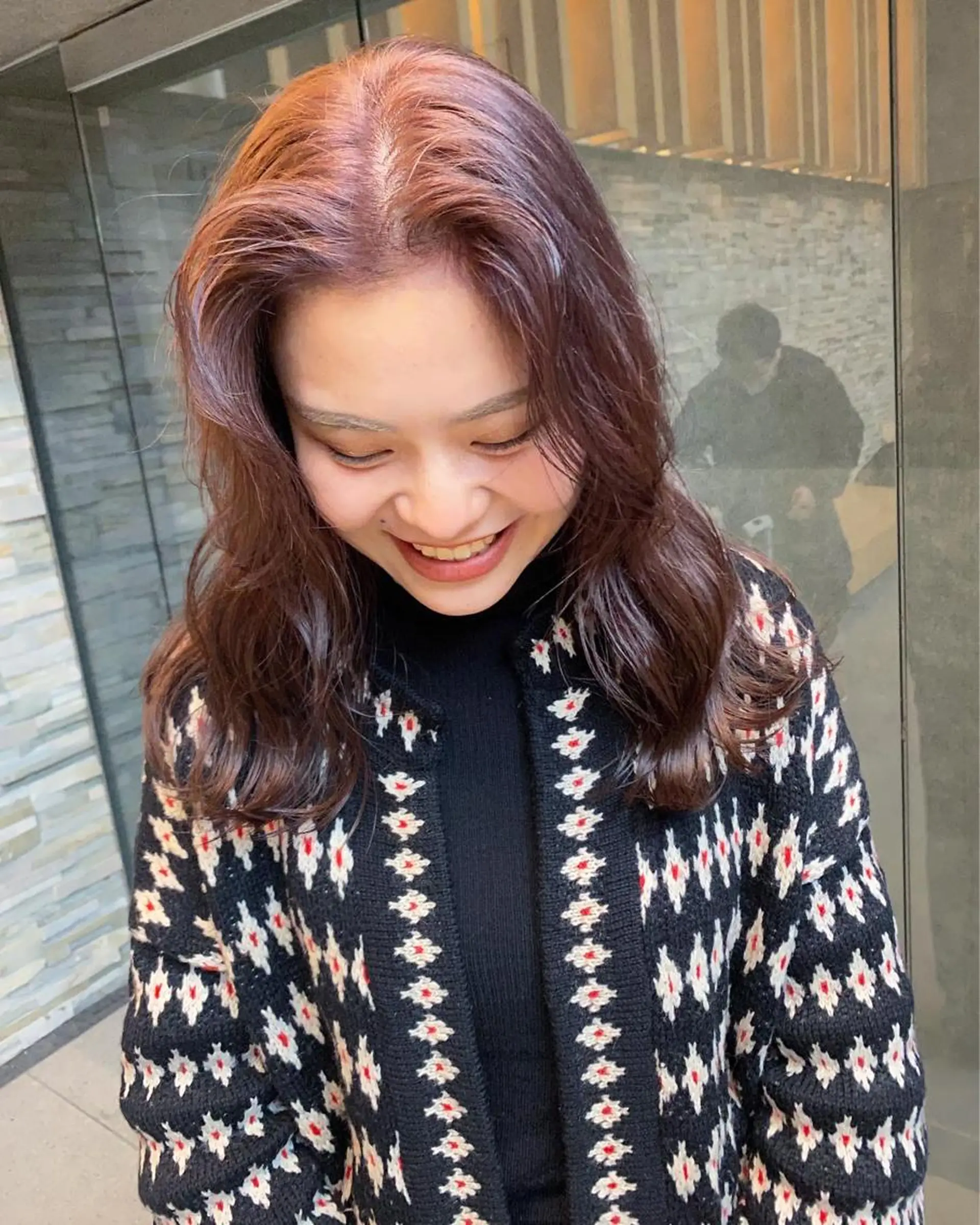 セミロング カラー パーマ ヘアアレンジ 髪と音処　マトぺ所属・デザインカラー/ボブ ブリーチカラー/ユリのヘアスタイル