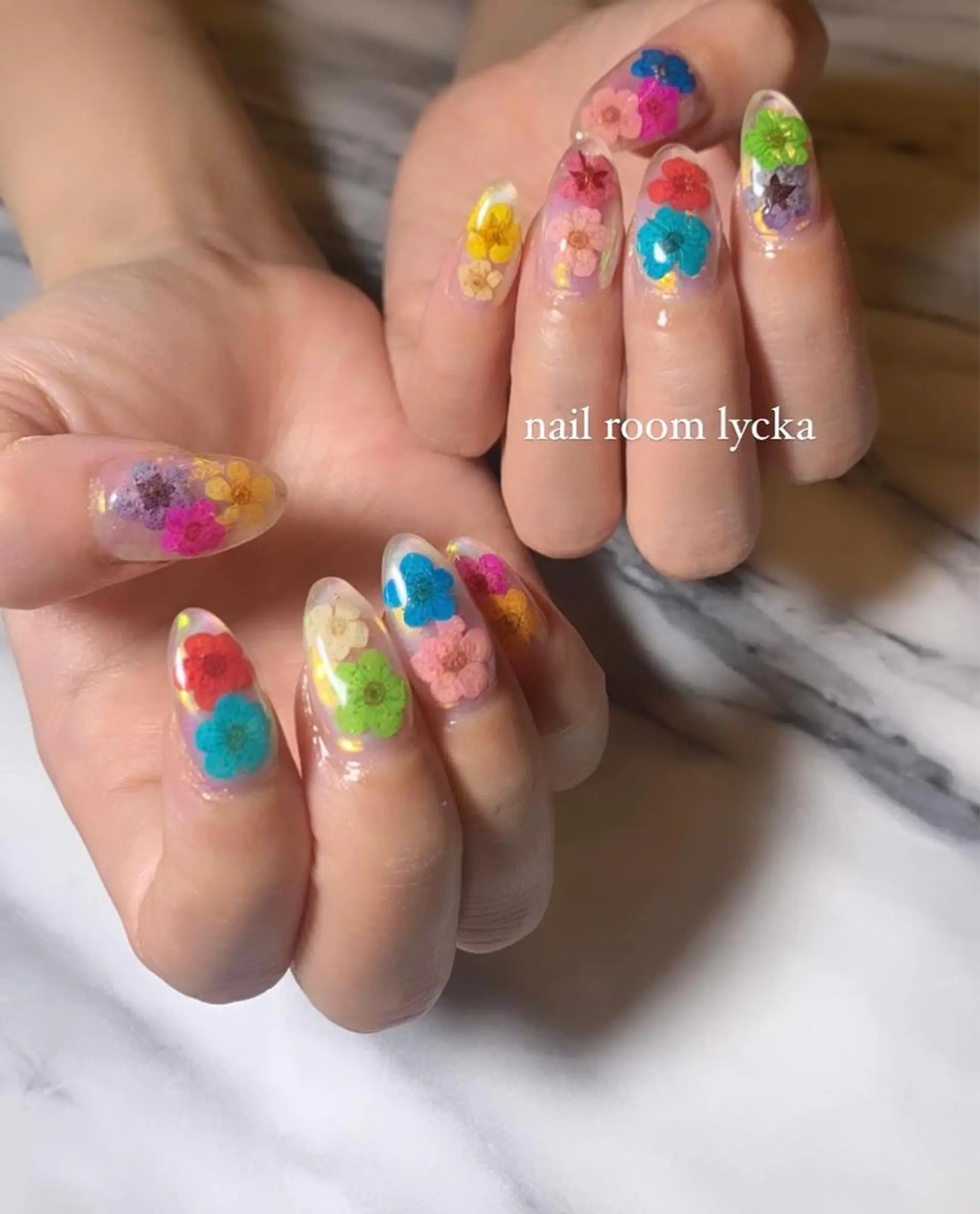 ネイル ﾈｲﾙﾙｰﾑﾘｯｶ 𝐦𝐚𝐲𝐮のネイルデザイン