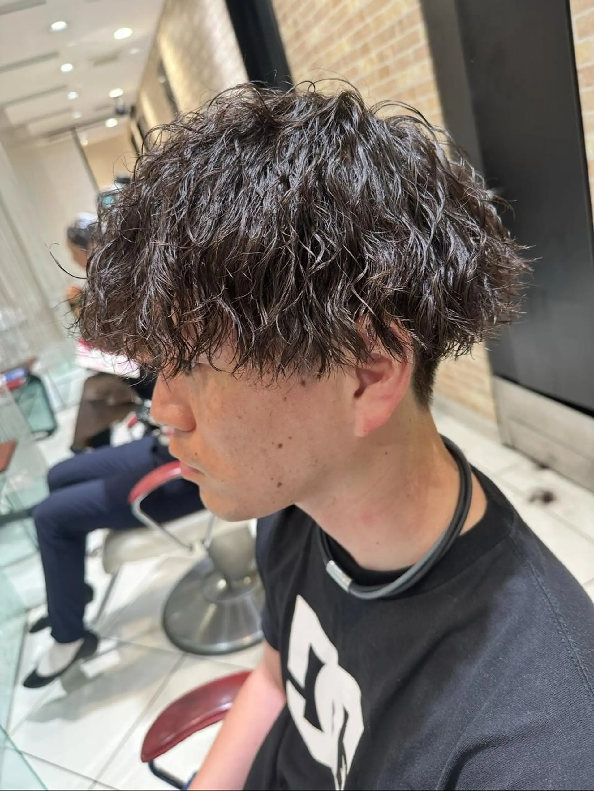 ショート カラー パーマ ヘアアレンジ メンズ フェザーパーマ メンズパーマ ツイストスパイラルパーマ ニュアンスパーマ スパイラルパーマ カット ヘアカラー パーマ トリートメント ヘッドスパ ヘアセット 💈メンズ特化 美容師サキ💈のヘアスタイル