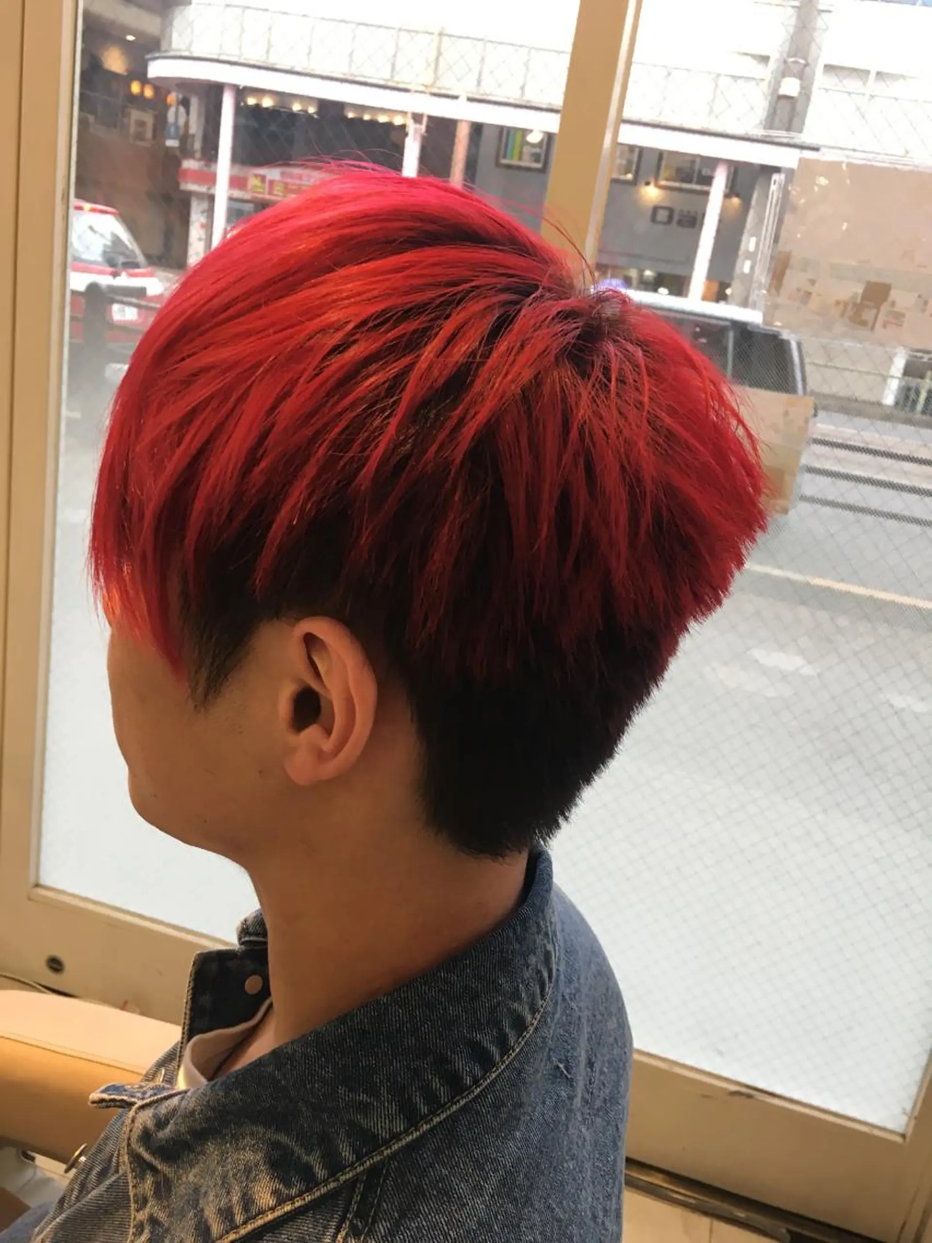 メンズ カット ヘアカラー 本田 卓也のヘアスタイル