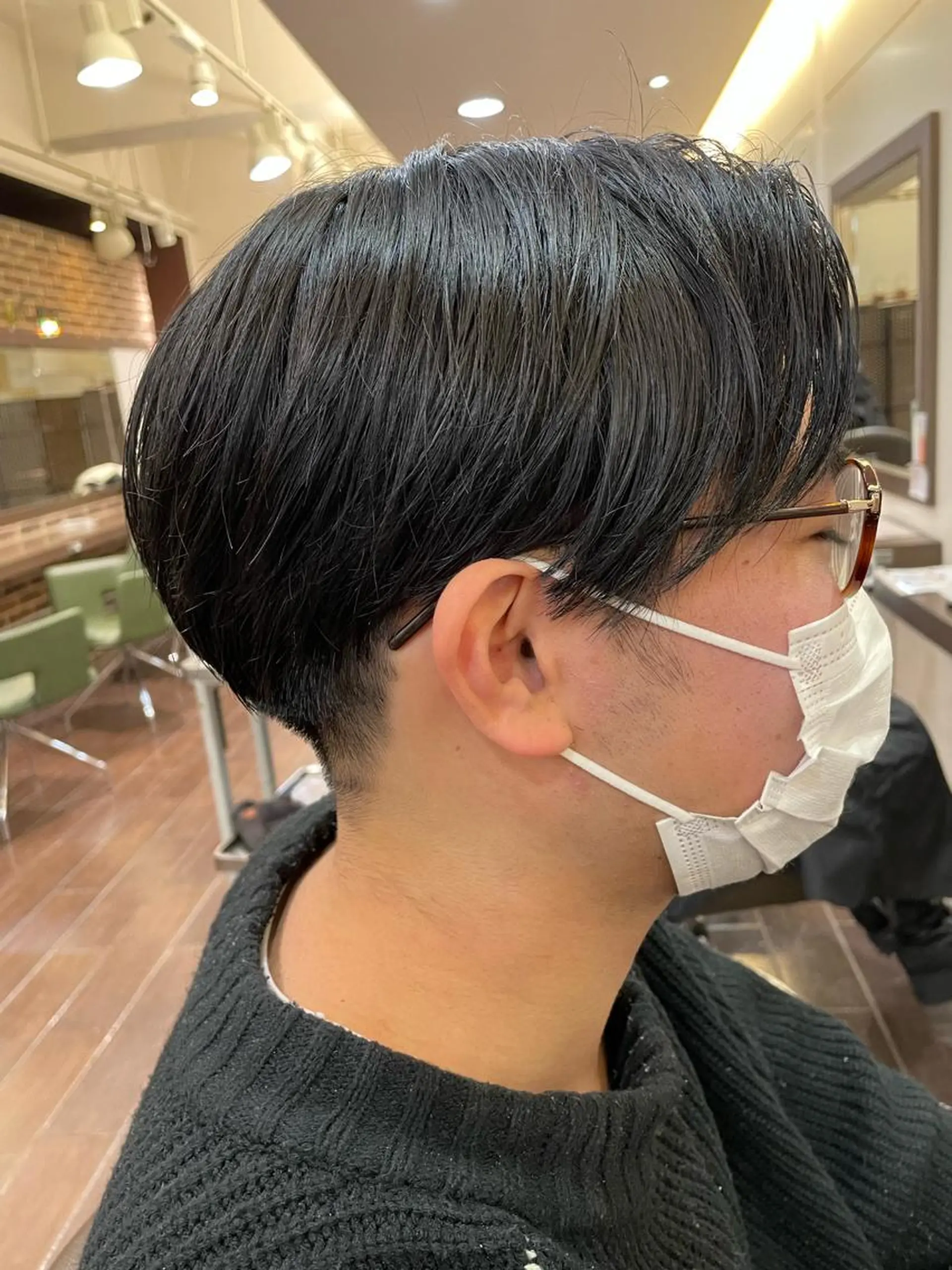 ショート メンズ センターパート レディースカット いからしゆうたのヘアスタイル