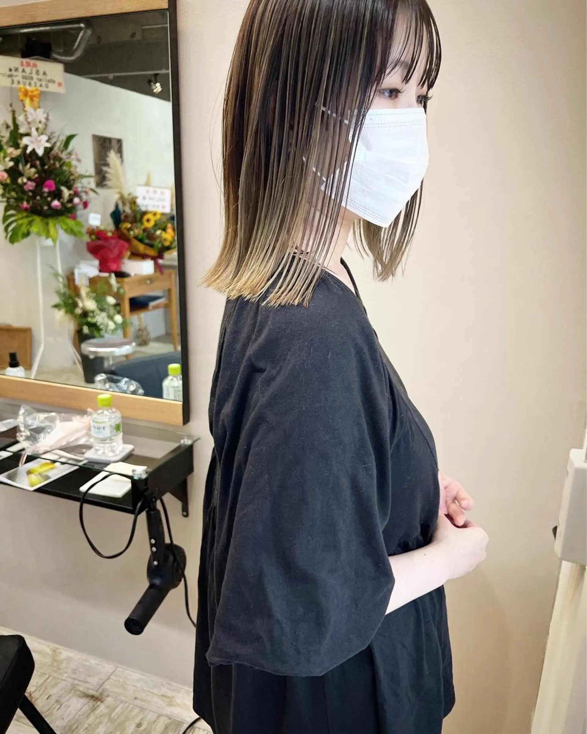 ミディアム カラー バレイヤージュ レイヤーカット テトネ タカシのヘアスタイル