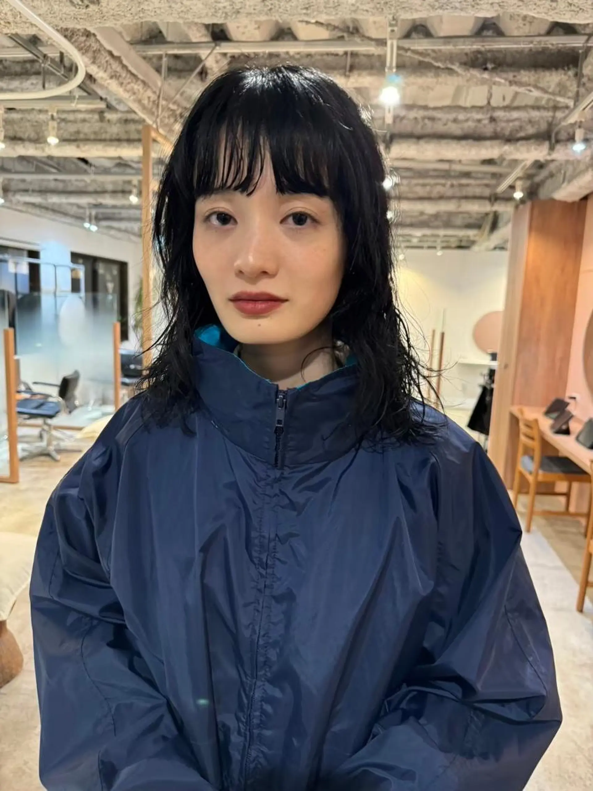 ミディアム カラー パーマ ミディアムパーマ アッシュ バレイヤージュ ベージュカラー ブリーチ カット ヘアカラー CEINE loqのヘアスタイル