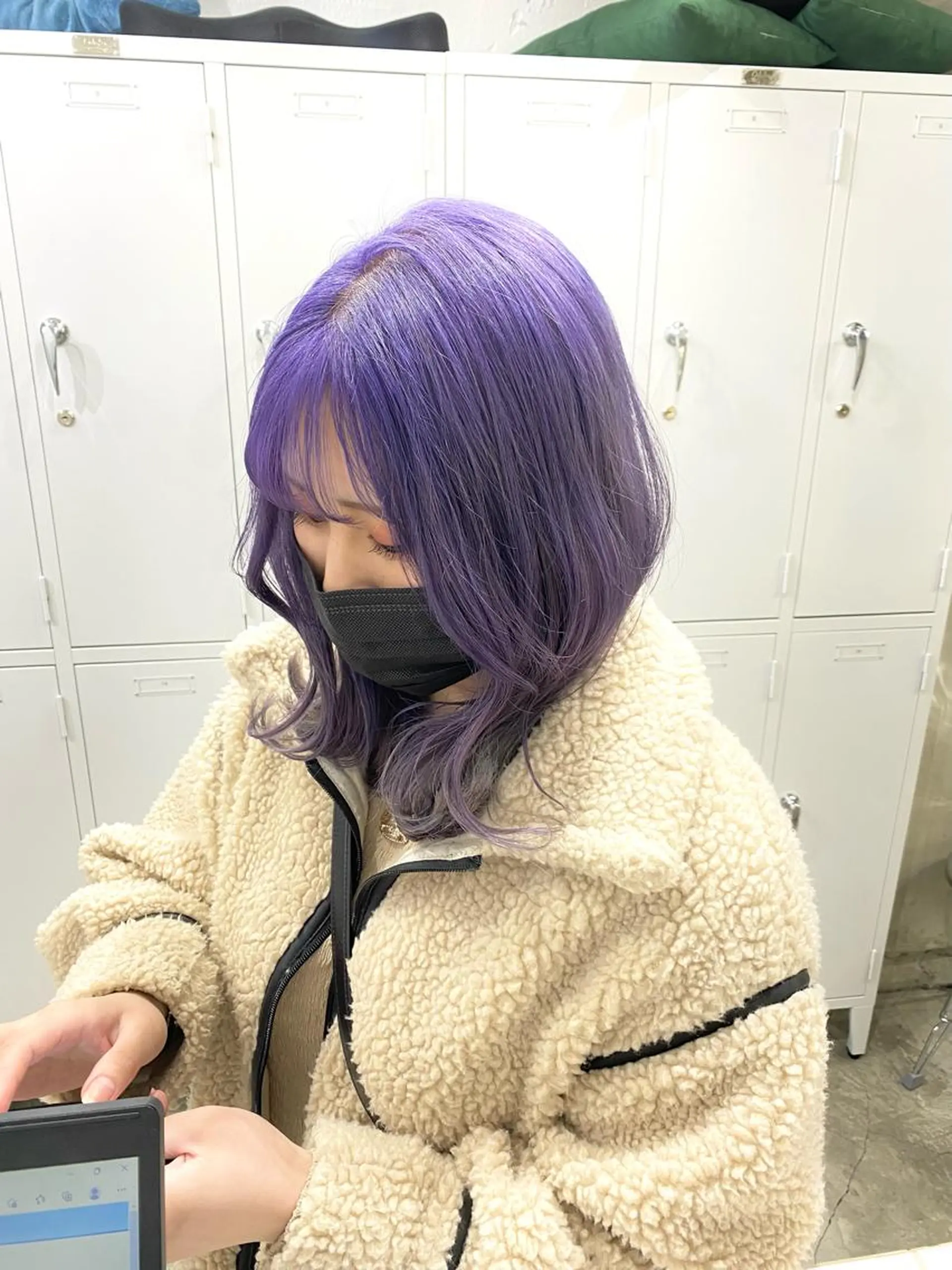 ミディアム カラー シルバー ヘアカラー トリートメント ヘッドスパ ヘアセット kai .のヘアスタイル