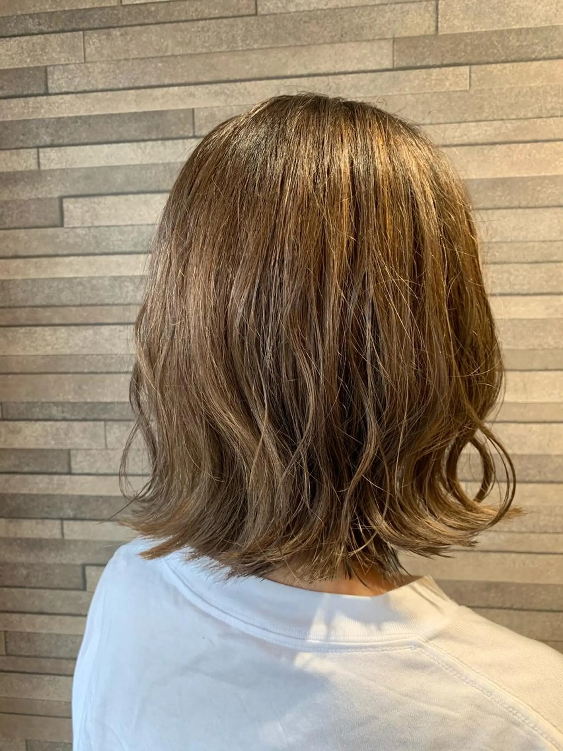 ショート カラー ブリーチ 透明感カラー グレージュ Gain所属・Gain Nanamiのエステ・リラクイメージ