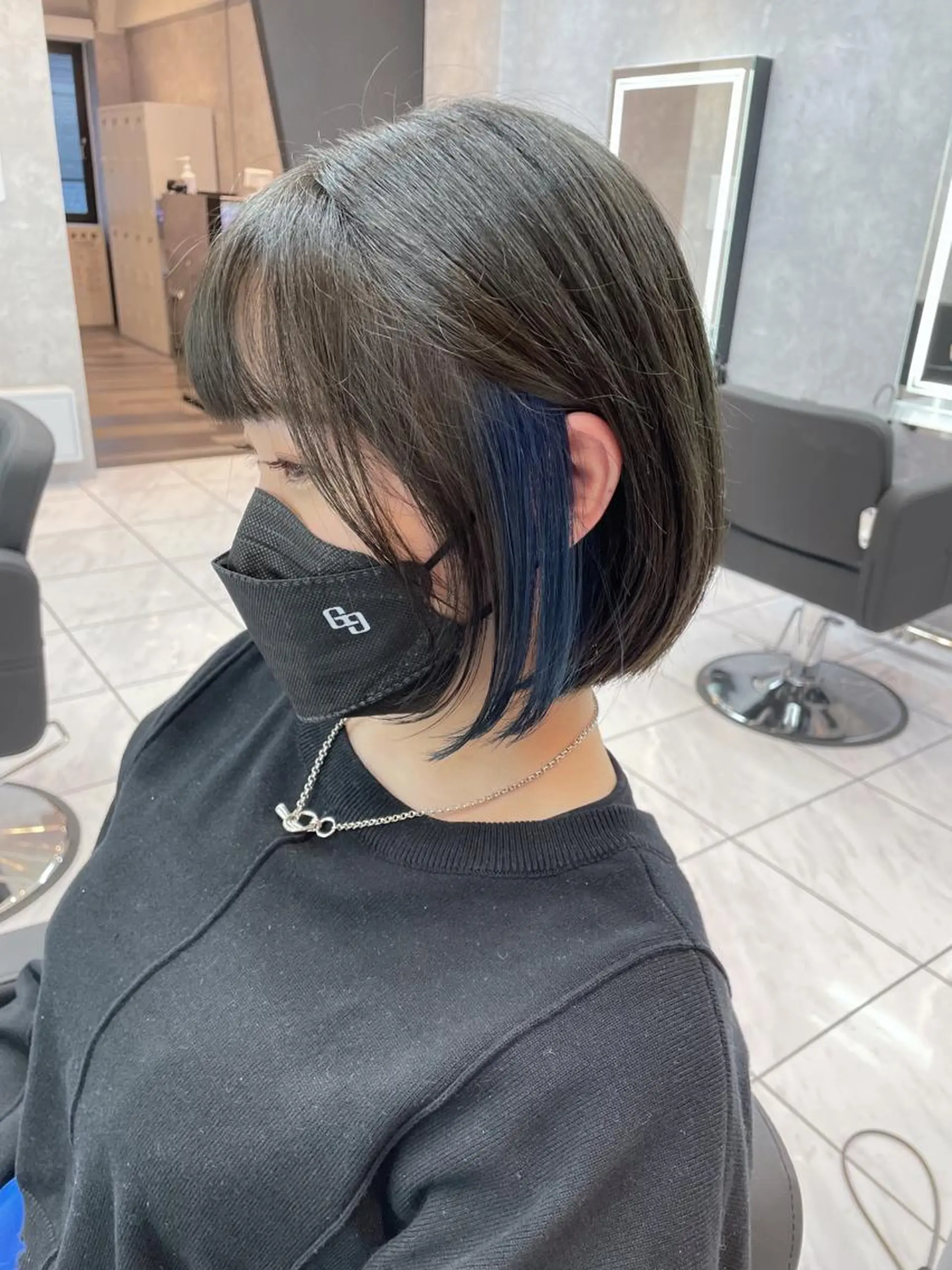 ショート カラー ブリーチ ブルーカラー ネイビーカラー _WHITE 天神店 YUMEKA🐻のヘアスタイル