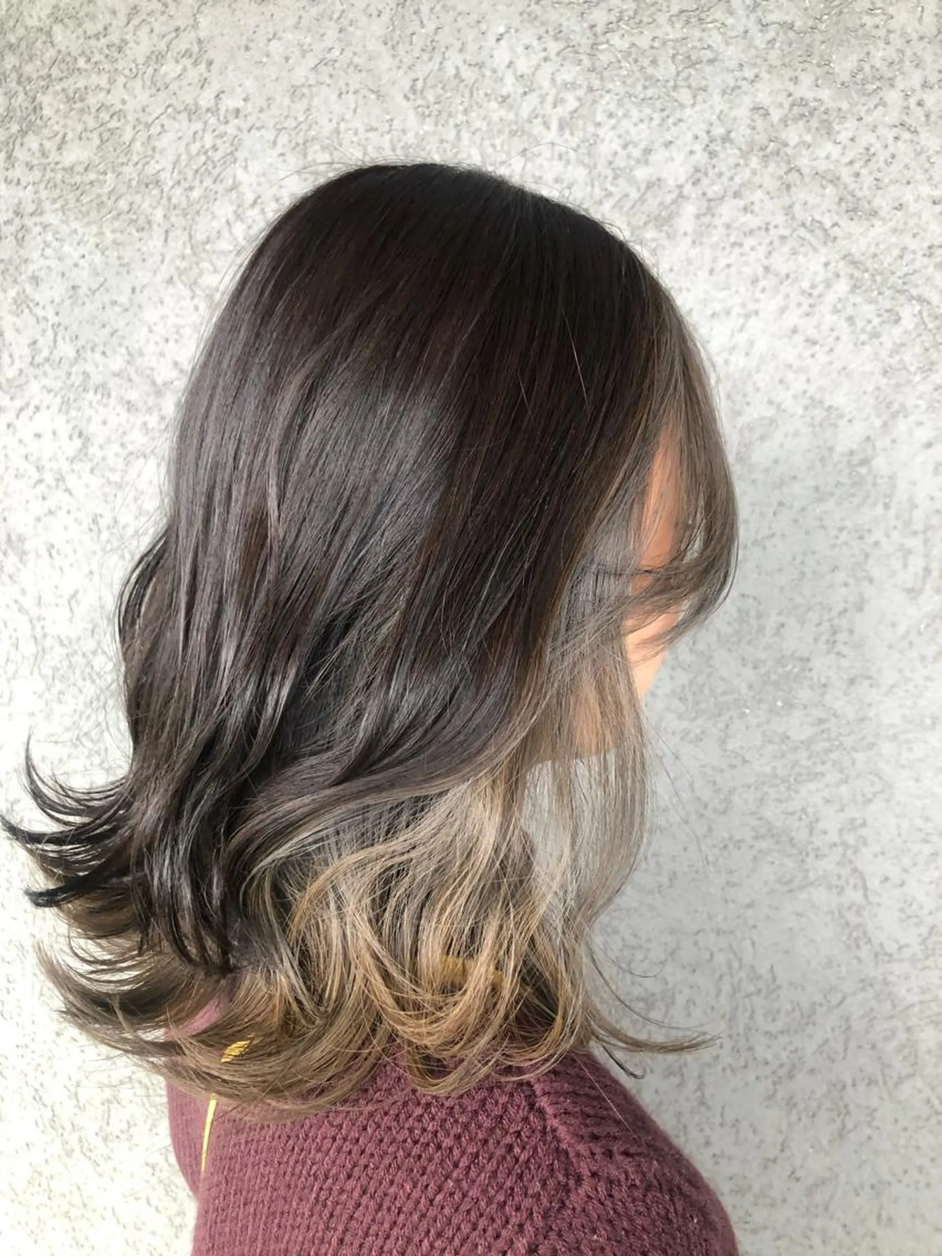 ミディアム 秋元 菜摘のヘアスタイル