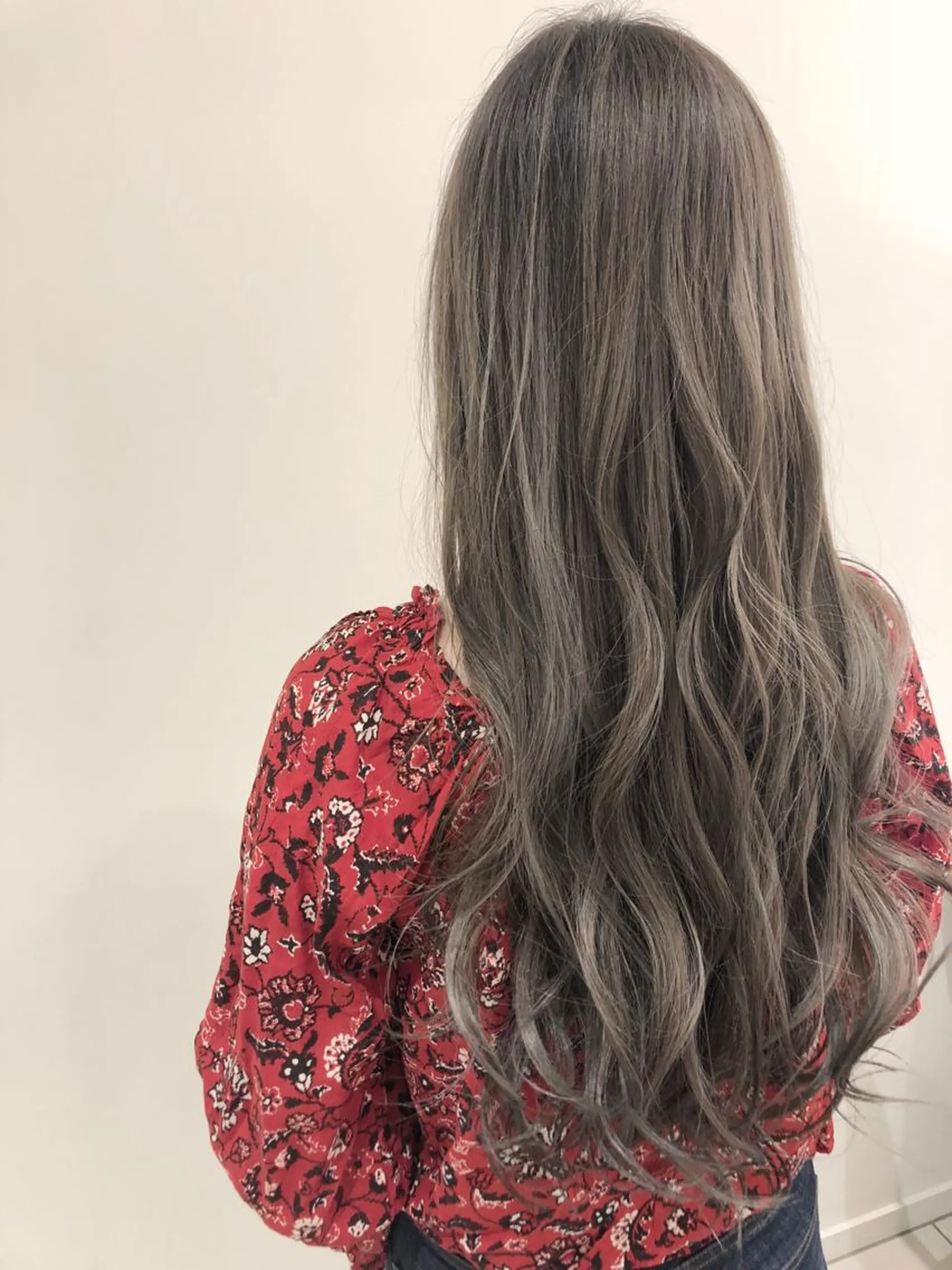 ロング カラー marju銀座 マージュギンザのヘアスタイル