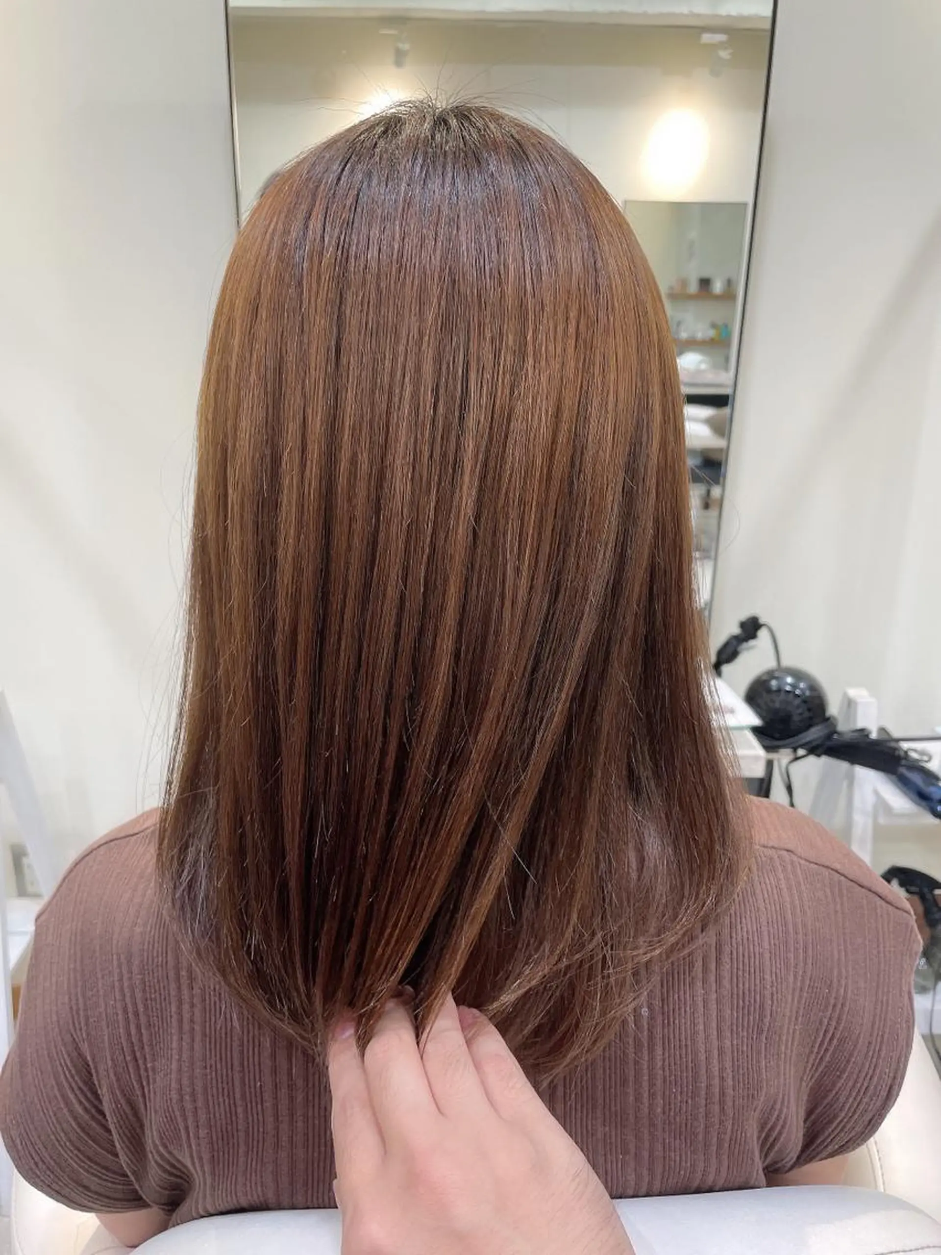 ミディアム カラー ブリーチ ケアブリーチ ダブルカラー イヤリングカラー ハイライトカラー カット 縮毛矯正 宮澤  タケル ミディアムヘアのヘアスタイル