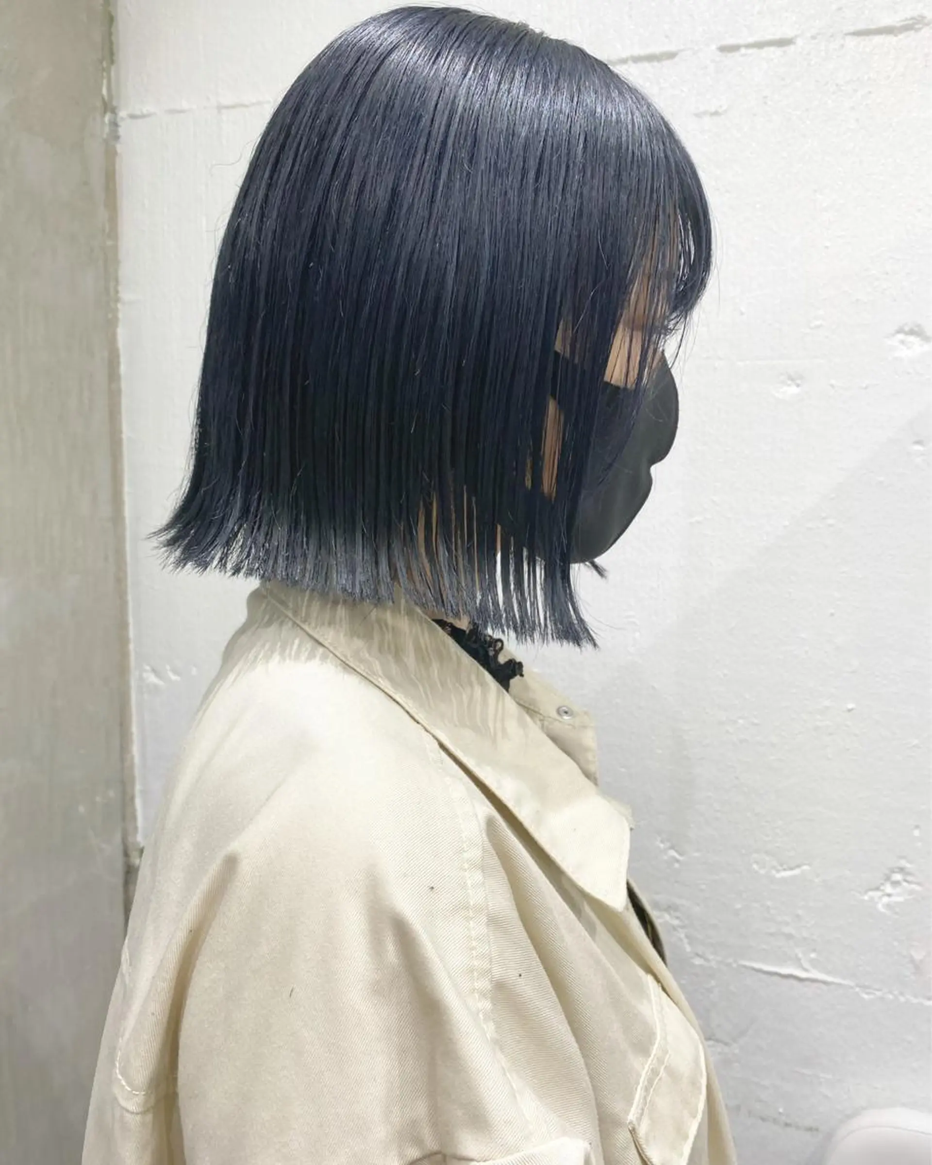 ショート カラー ヘアアレンジ 切りっぱなしボブ アッシュ アッシュグレー バレイヤージュ ベージュカラー 抜きっぱなしブロンド ササキカズマのヘアスタイル