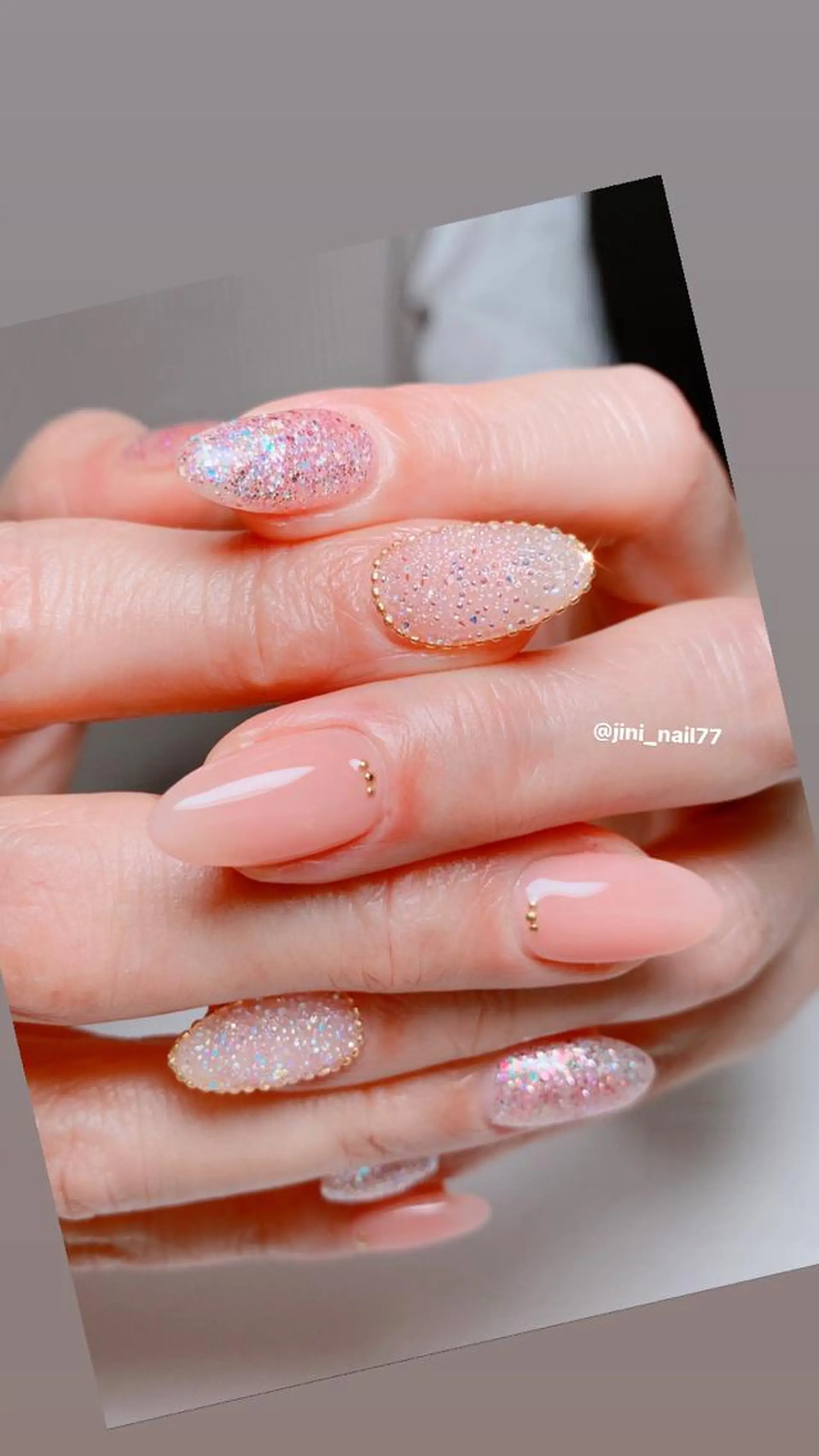 ネイル JINI NAIL所属・ジニ ネイルのネイルデザイン