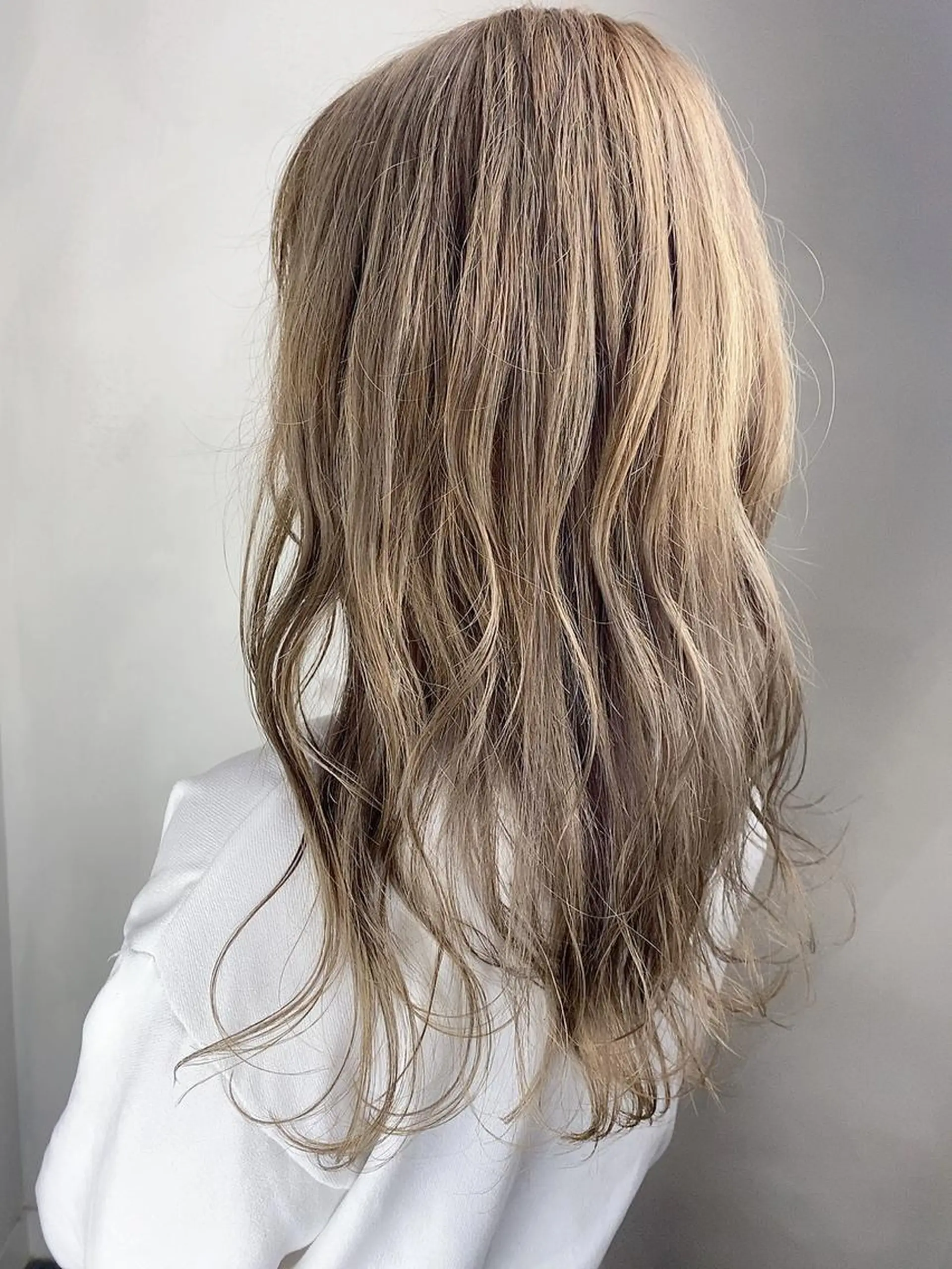 ロング カラー ヘアカラー cecil hair所属・重政 和樹のヘアスタイル