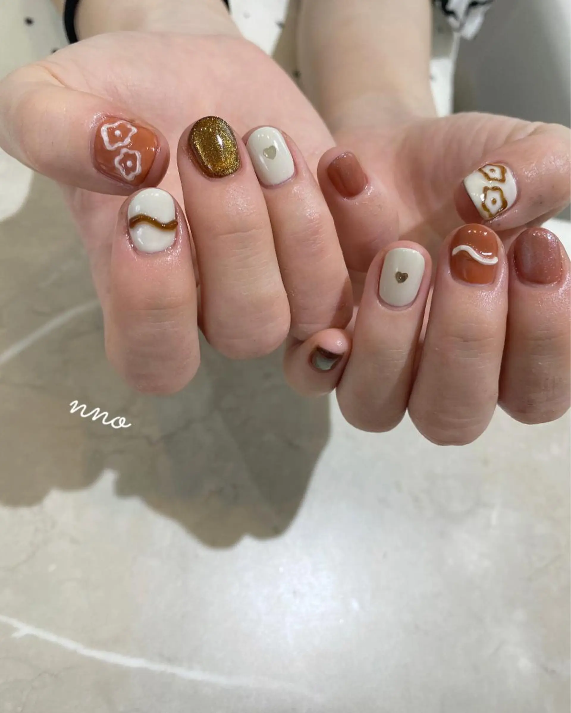 ネイル ハンドネイル フットネイル nno  nail   エヌノネイル所属・nno nailのネイルデザイン