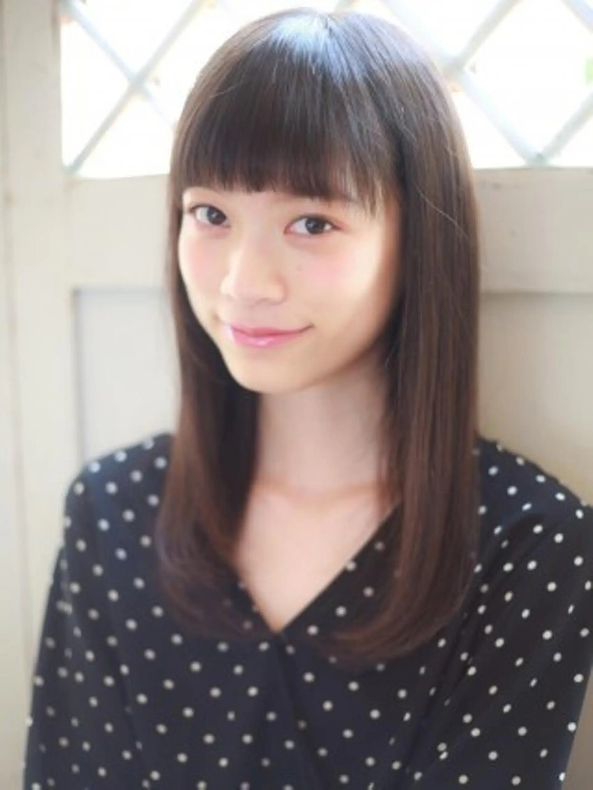 ミディアム 🐺ウルフ/レイヤー 似合わせ‎🤍沙羅のヘアスタイル