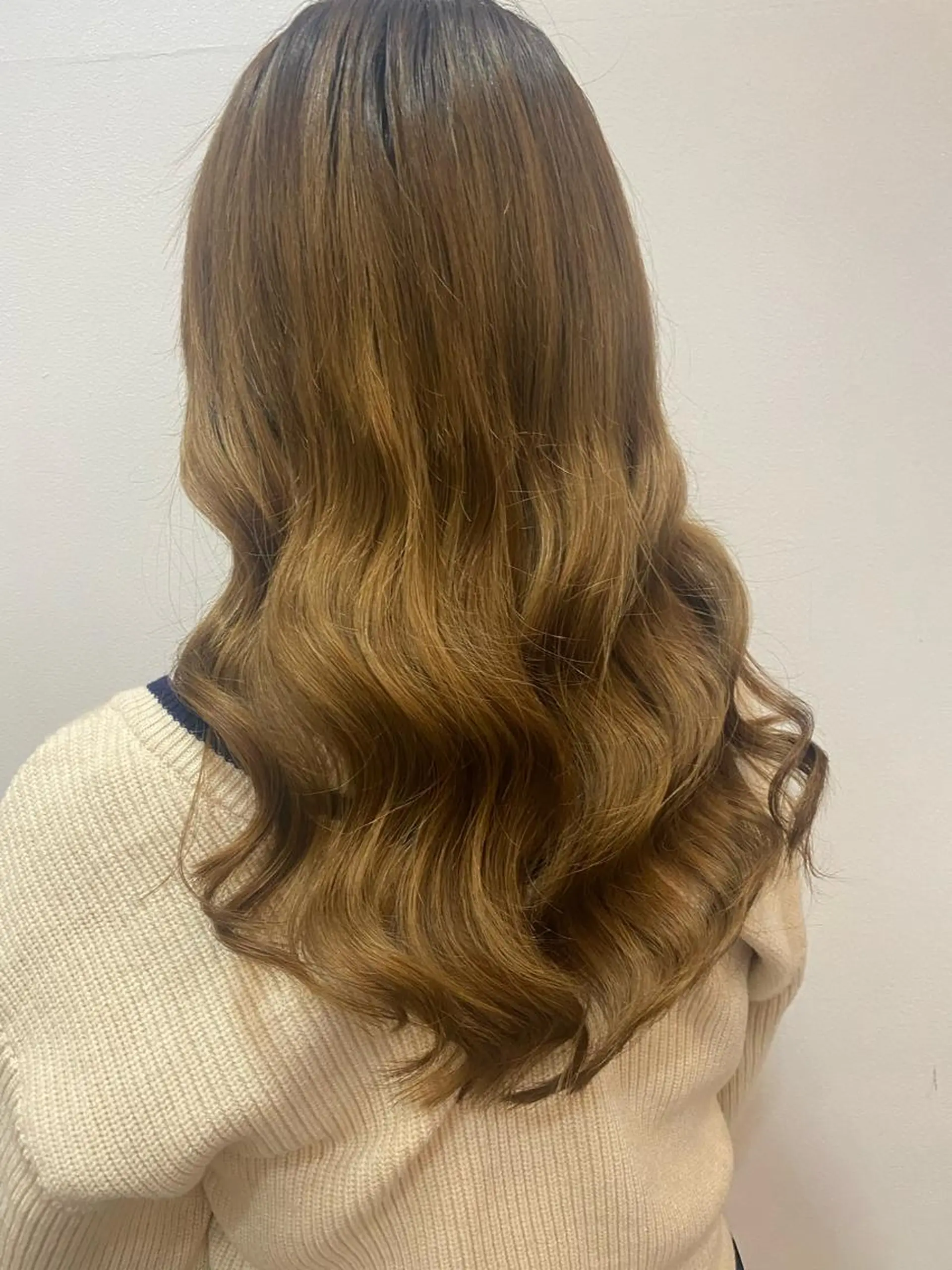 セミロング EDeN MUSEUM所属・重原 彩香のヘアスタイル