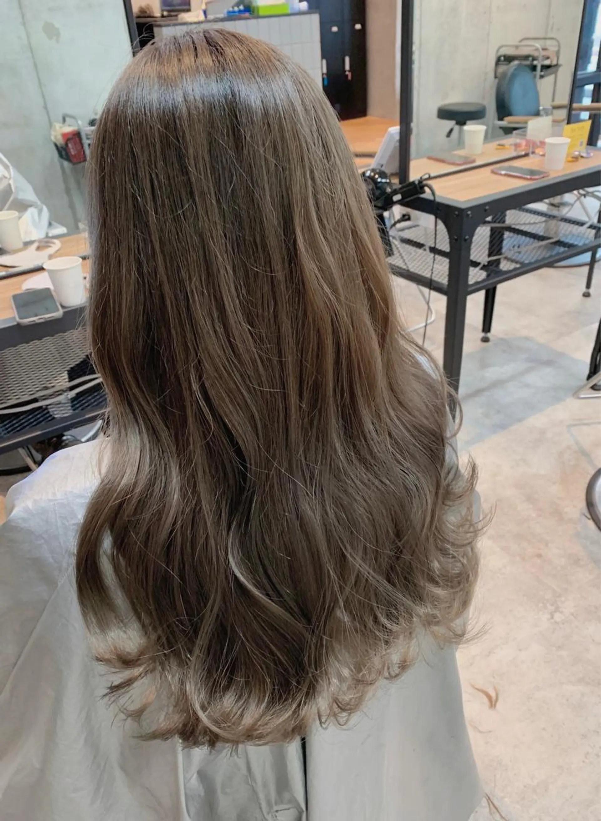 ロング ヘアカラー トリートメント 山本 みきのヘアスタイル