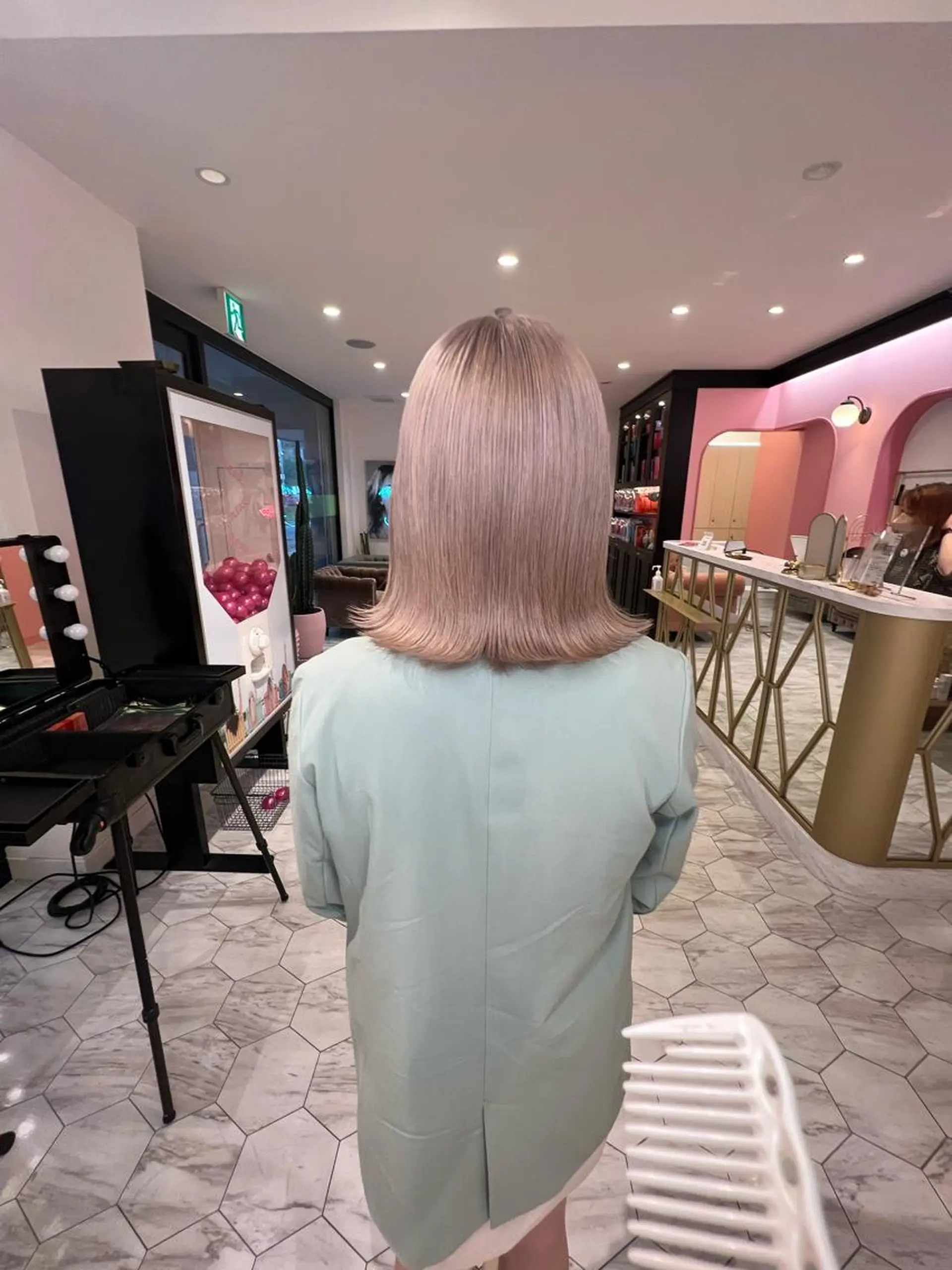 ミディアム アンドチル所属・メンズ特化美容師 💫西村一真のヘアスタイル