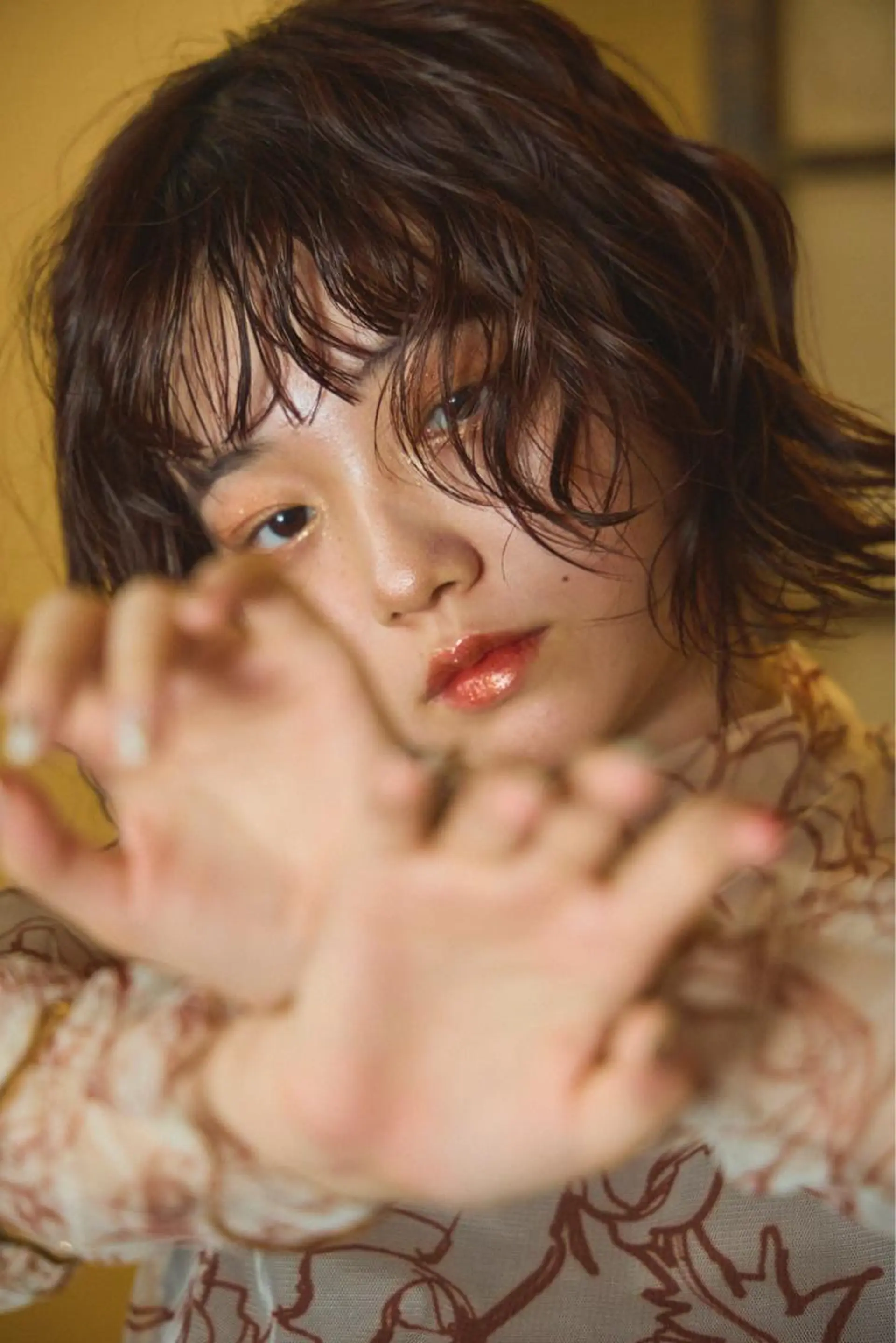 ミディアム カラー パーマ、ボブ、透明感 カラー、小須田ゆあのヘアスタイル