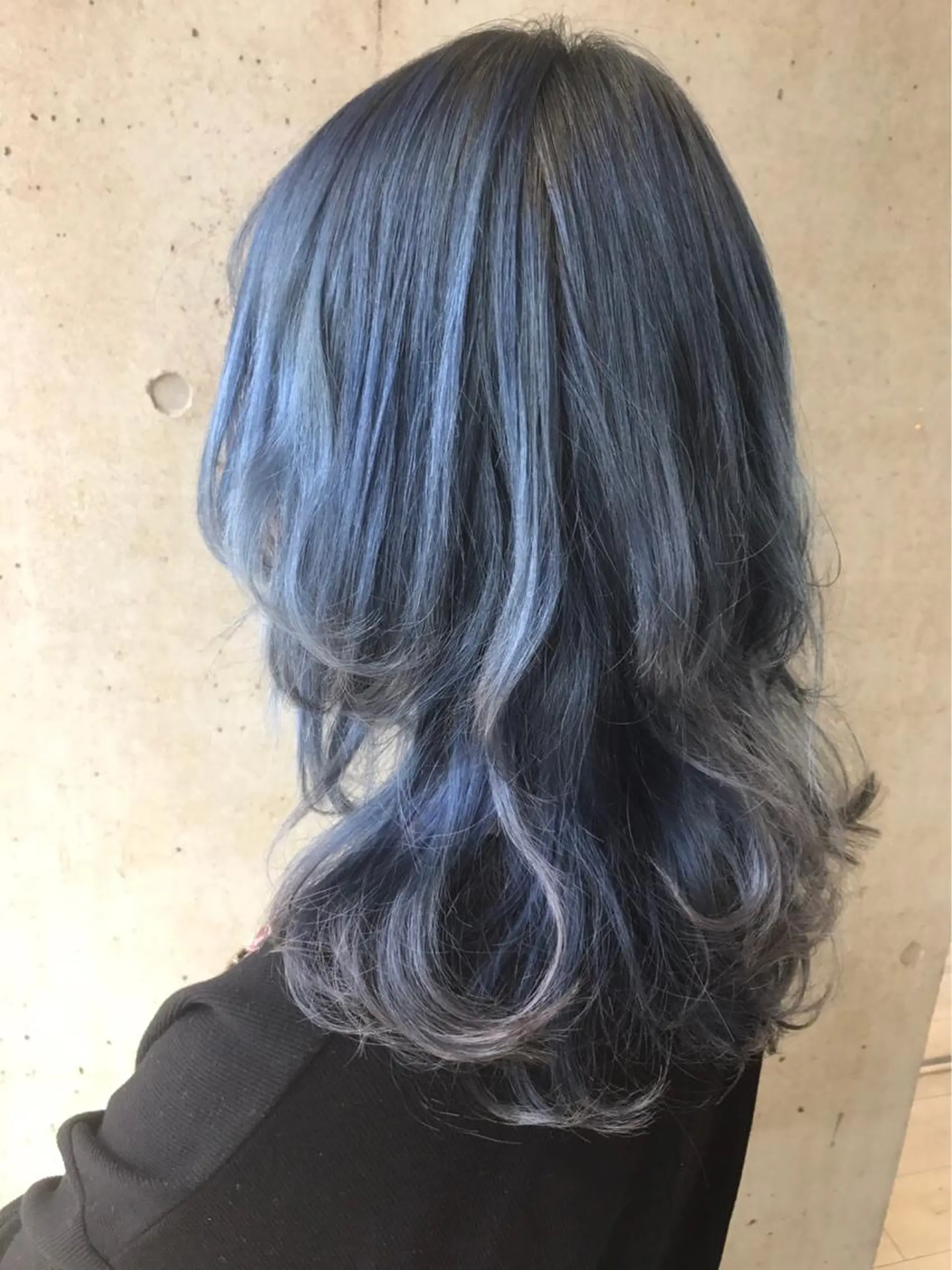 ロング カラー 一ノ瀬 蘭のヘアスタイル