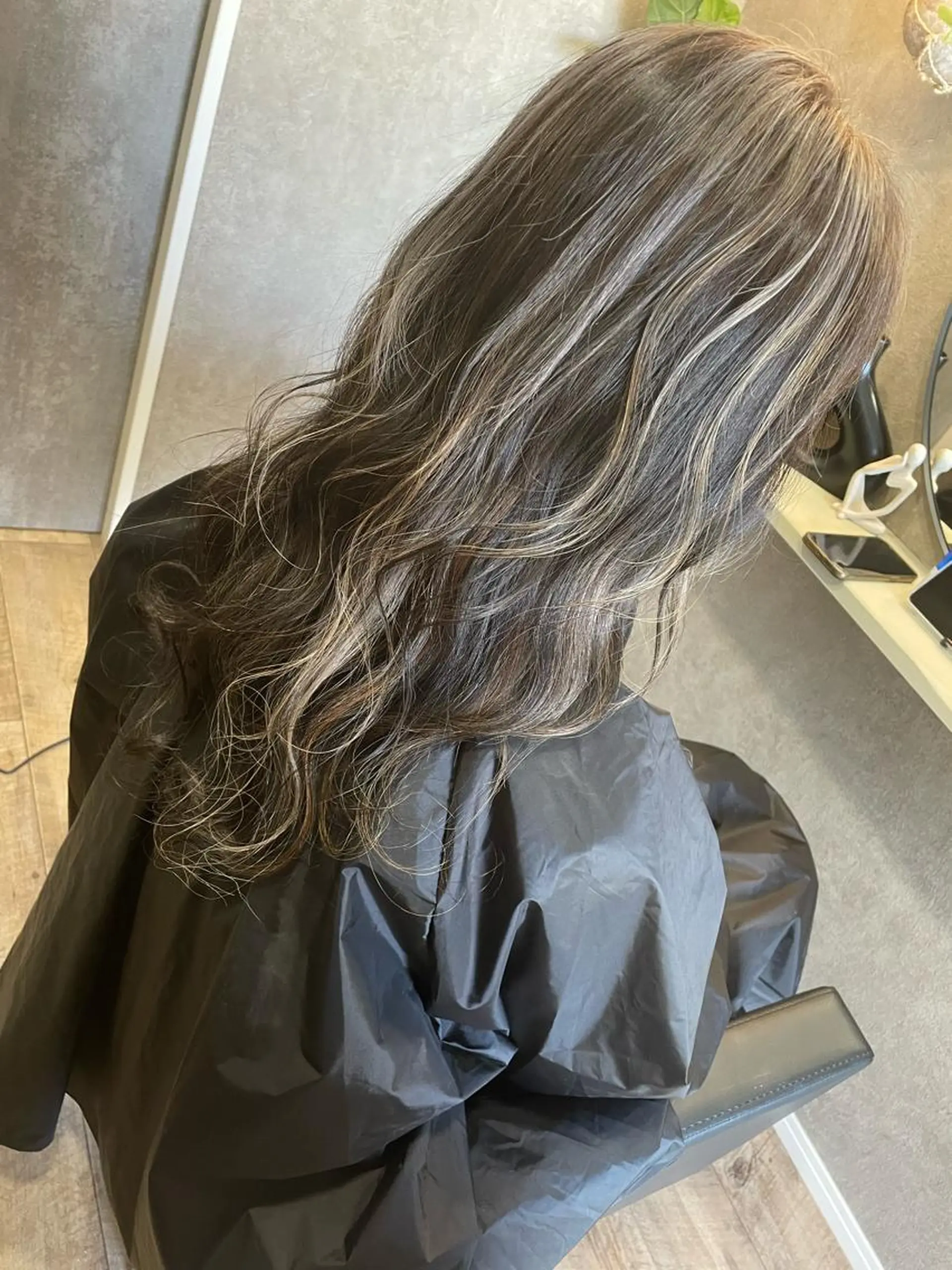 ロング カラー ハイライトカラー ハイライト moku所属・【mokuオーナー】 ちはるのヘアスタイル