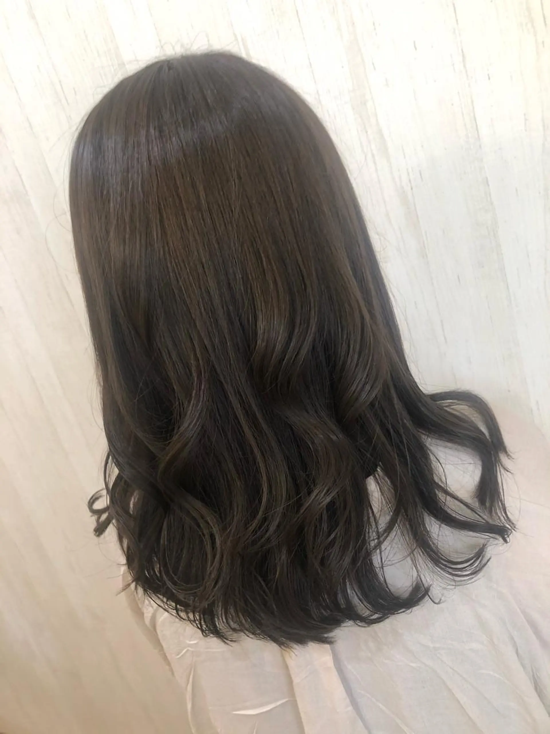 セミロング fuuga春日部店所属・艶髪髪質改善🐰🫧 ai🩵のヘアスタイル