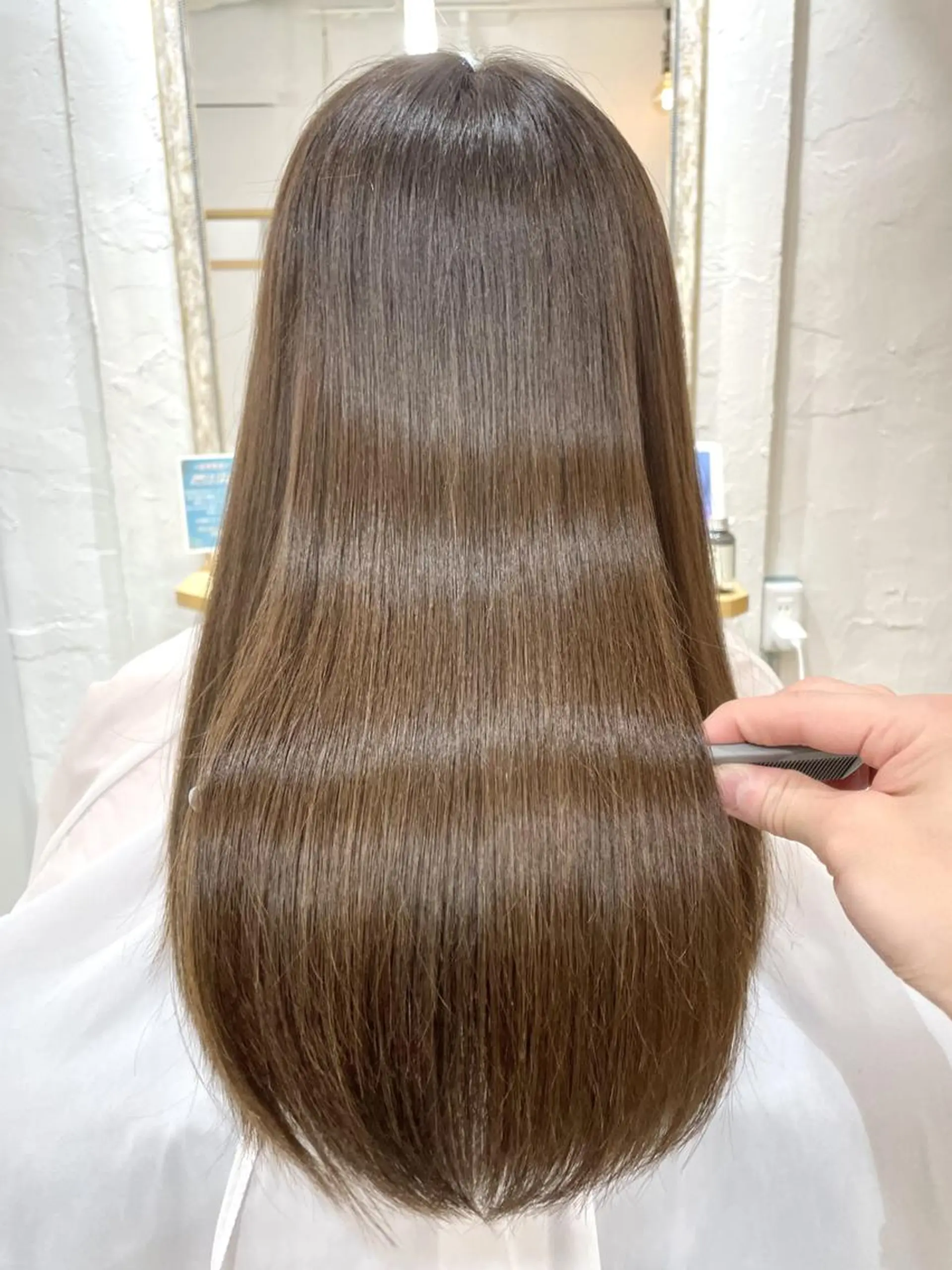 セミロング カラー 小原 慧美のヘアスタイル