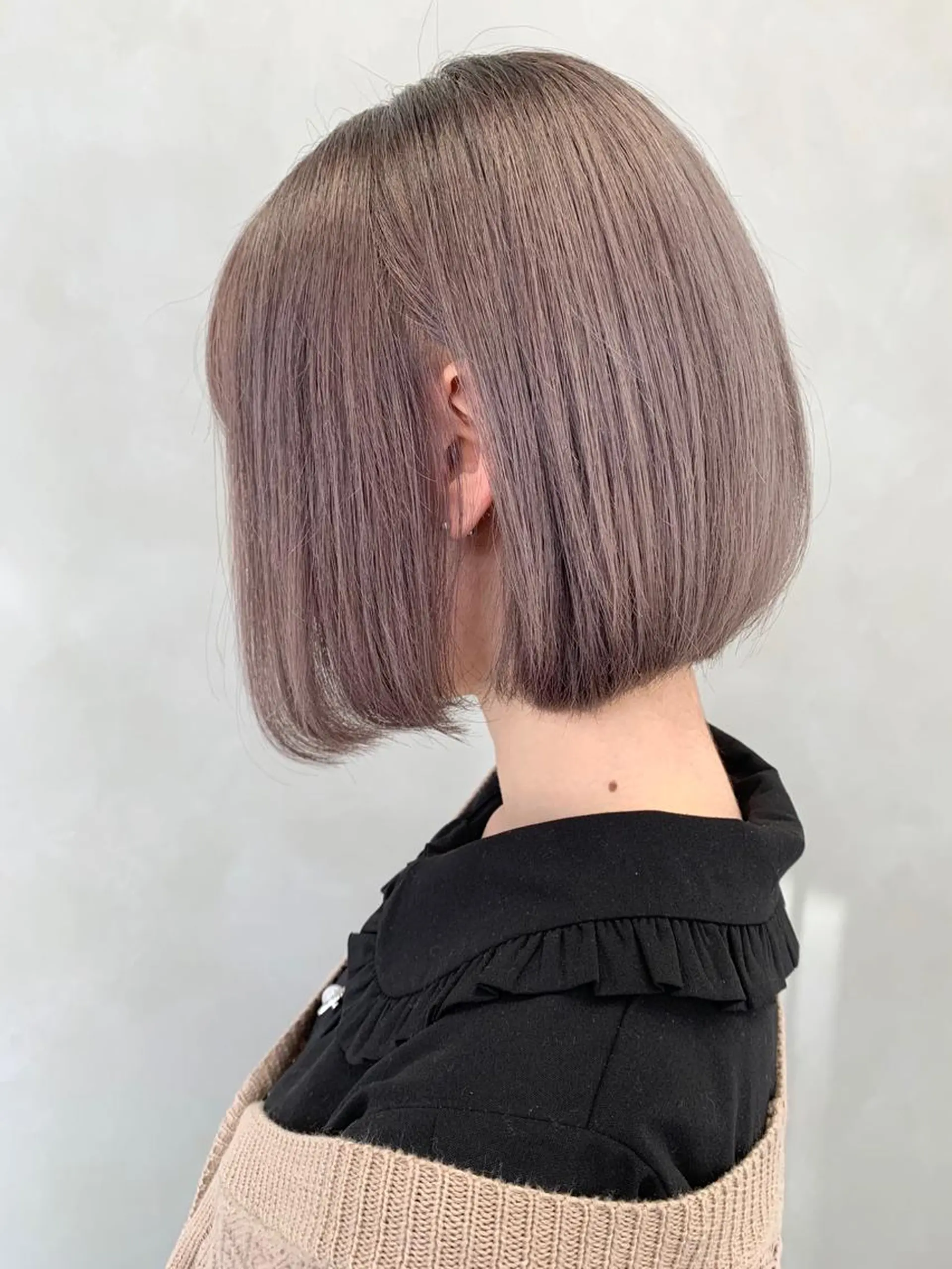 ショート カラー ブリーチ グレージュ ラベンダーカラー ラベンダーグレージュ ラベンダーグレー ヘアカラー 💈平島 拓也💈のヘアスタイル