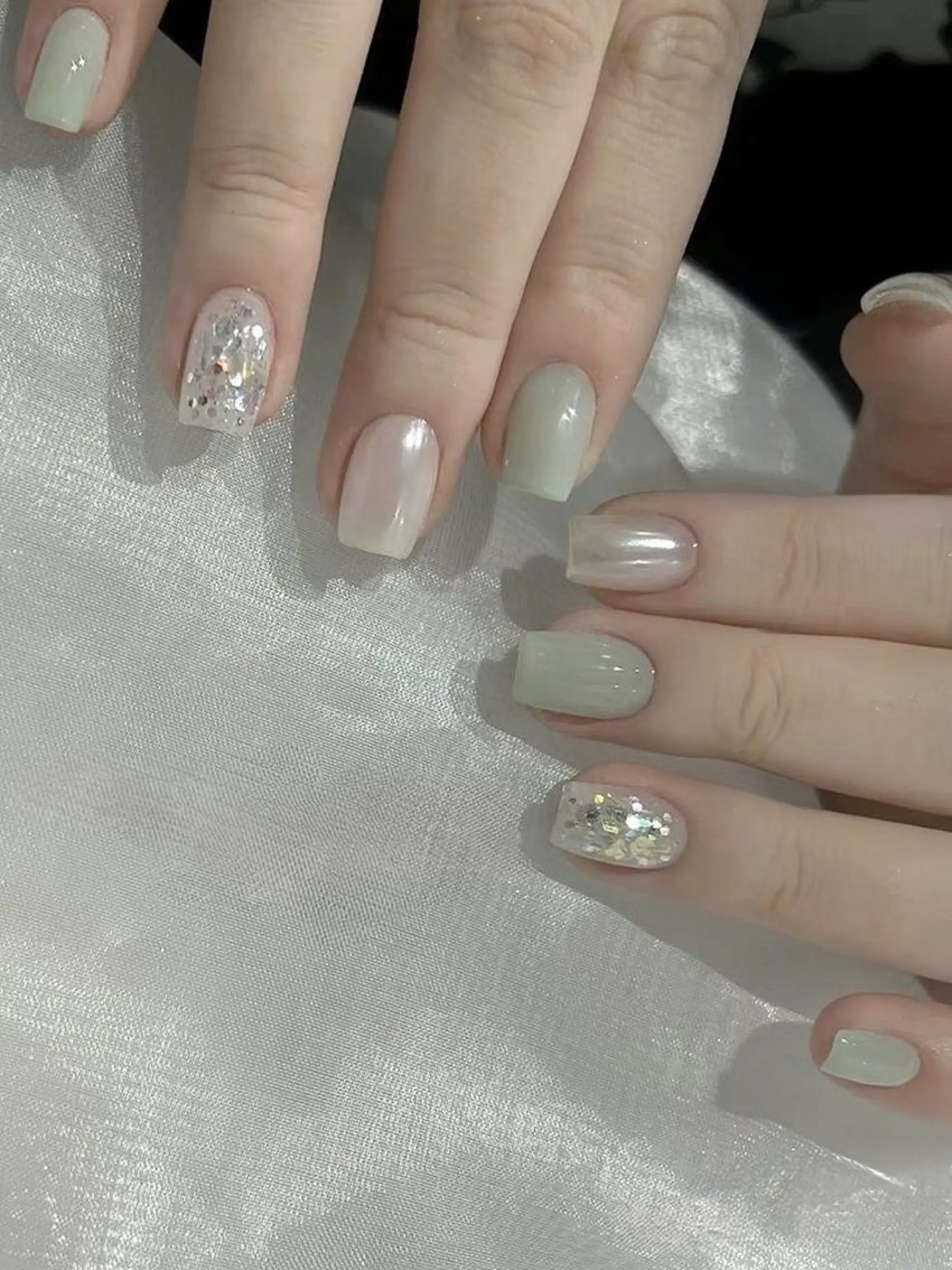 ネイル 長さ出し フレンチネイル グラデーション 卒業式 マグネットネイル MIHANA HIKARIのネイルデザイン