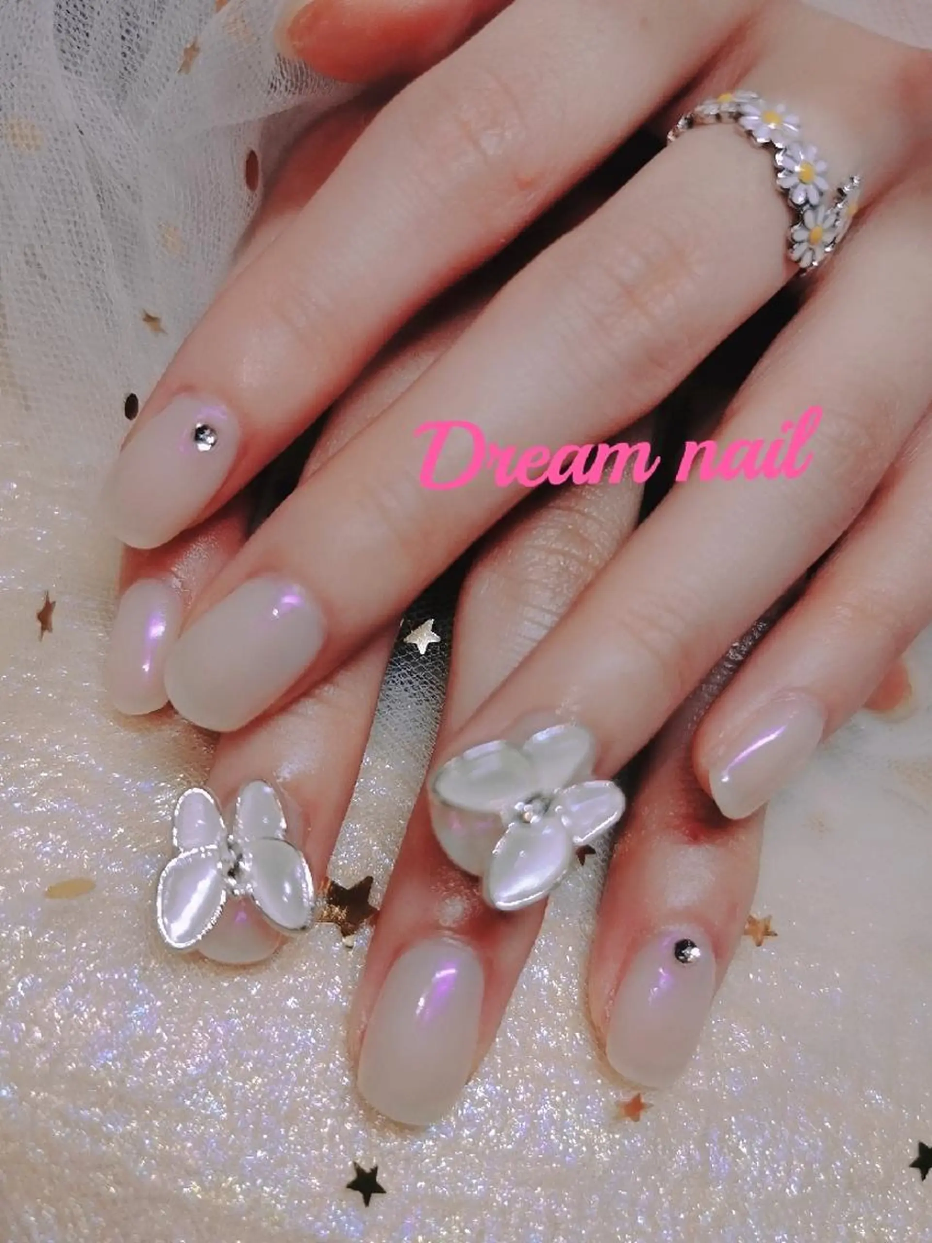 ネイル オーロラネイル 赤色 ハンドネイル ネイリストゆか💅 長さだし、深爪矯正のネイルデザイン