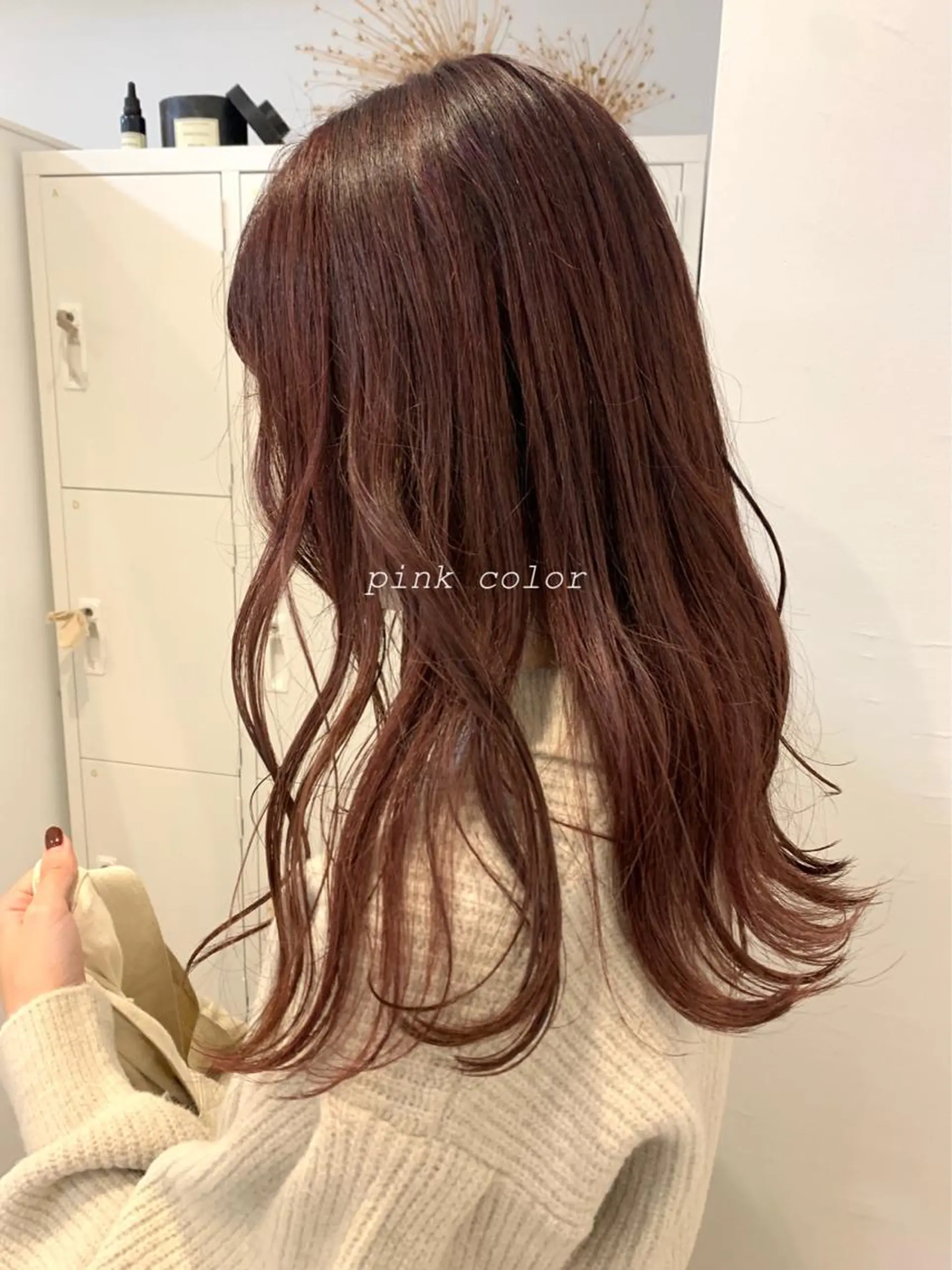 ロング カラー 佐藤 永夏のヘアスタイル