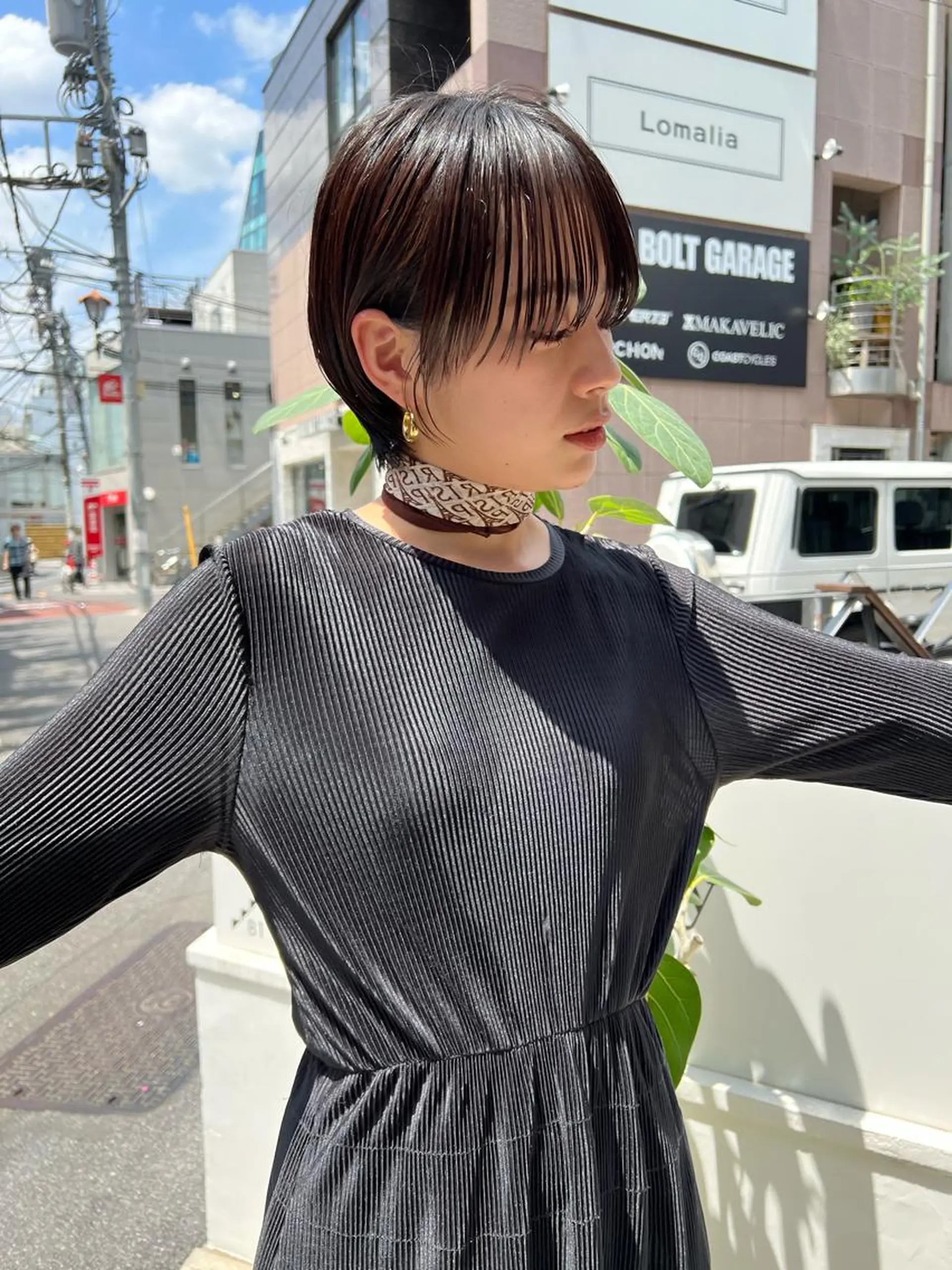 ショート カラー カット ヘアカラー トリートメント センターパート/ 暖色カラーayuのヘアスタイル