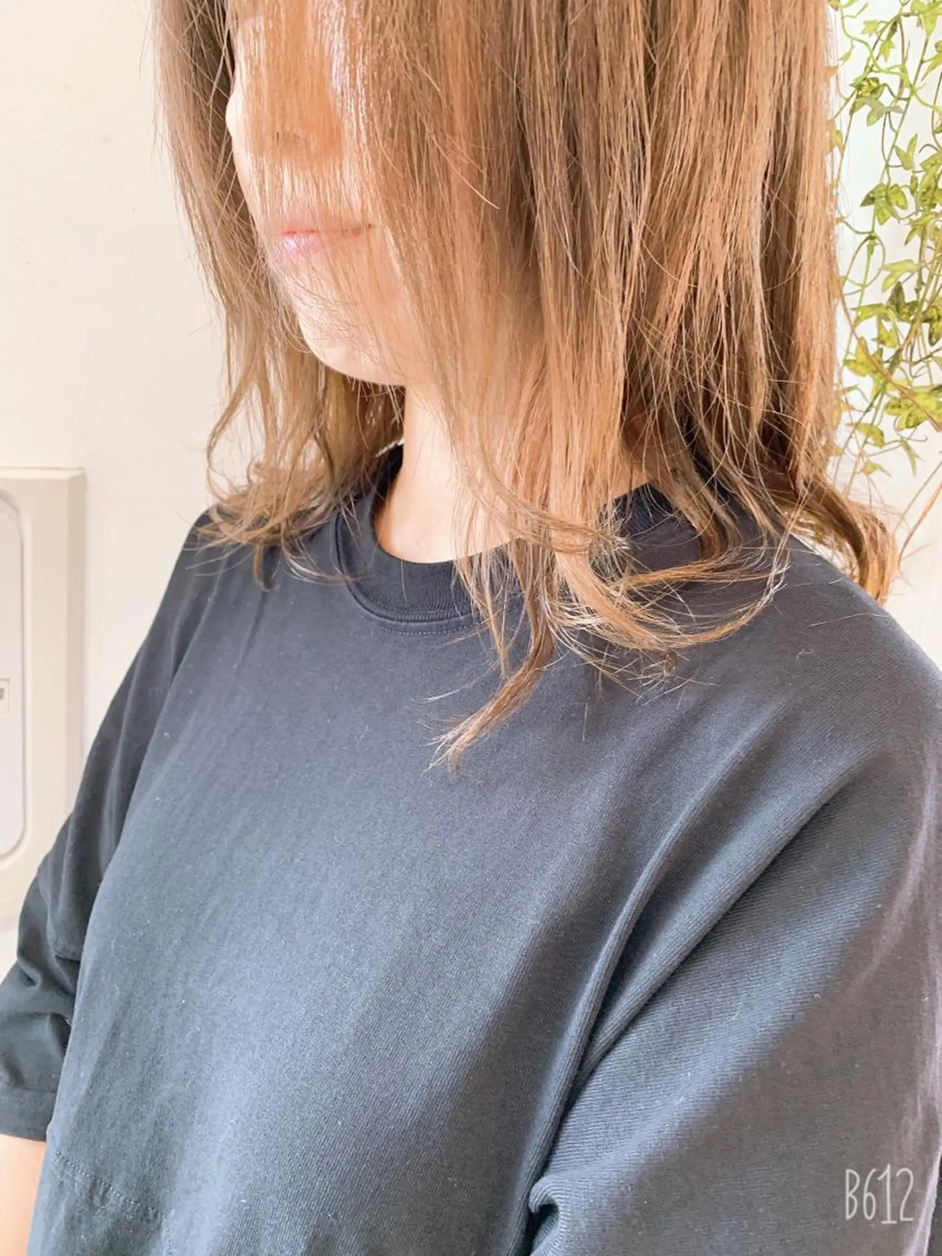 ミディアム 白髪ぼかしハイライト 柳川拓哉のヘアスタイル