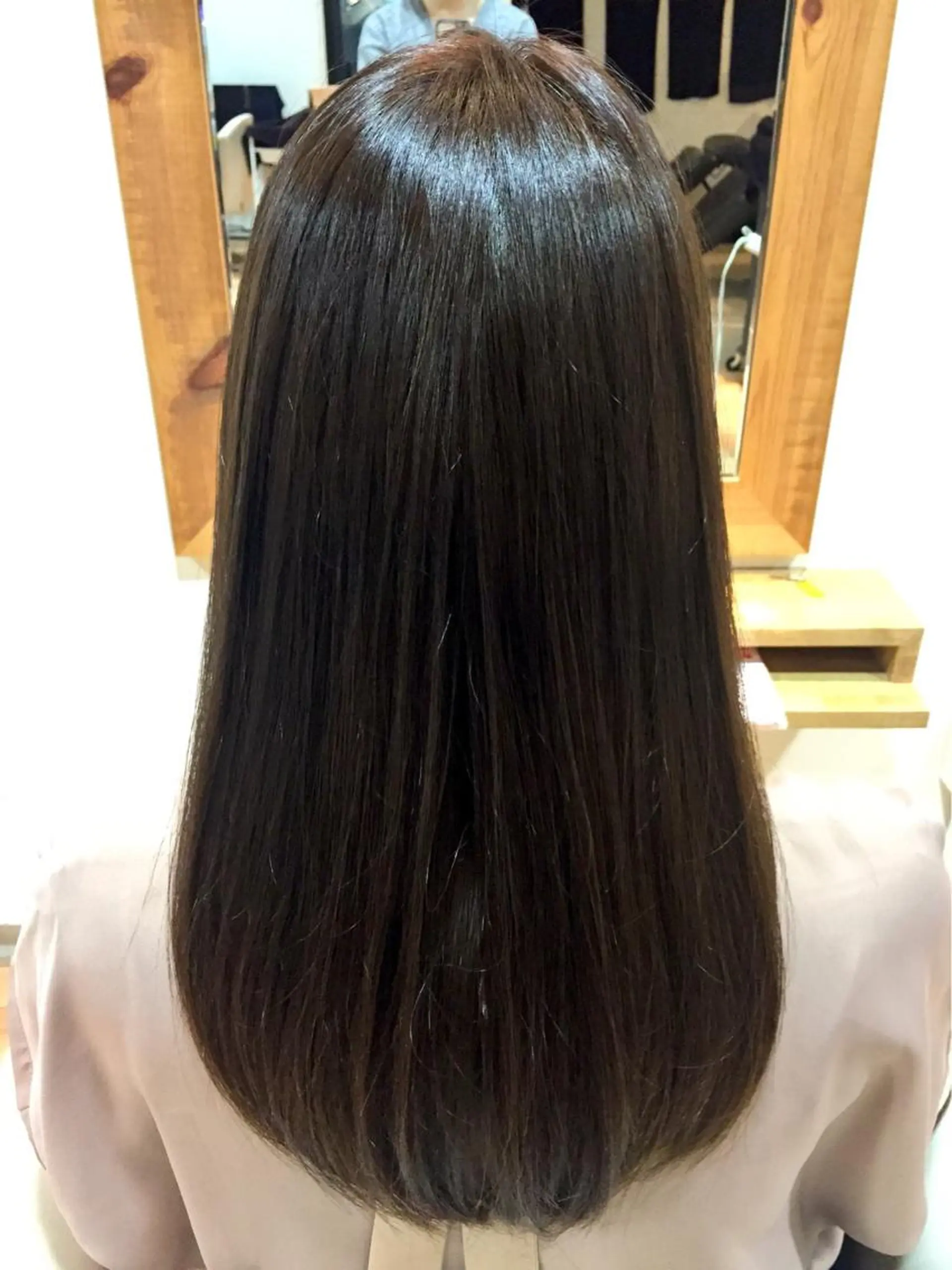 セミロング カラー アッシュ apsee所属・杉本 らなのヘアスタイル