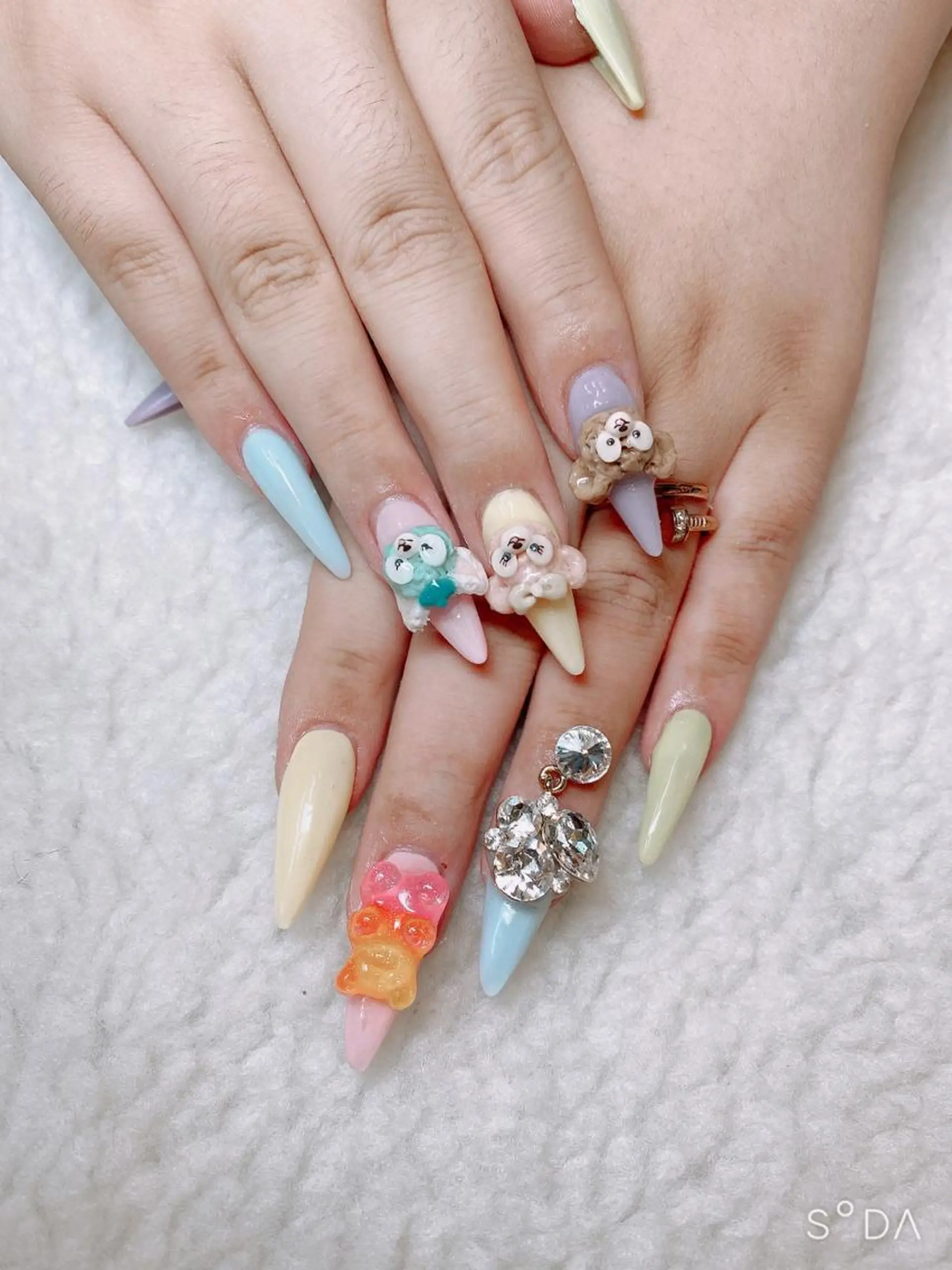 ネイル ハンドネイル ニコ ニコのネイルデザイン