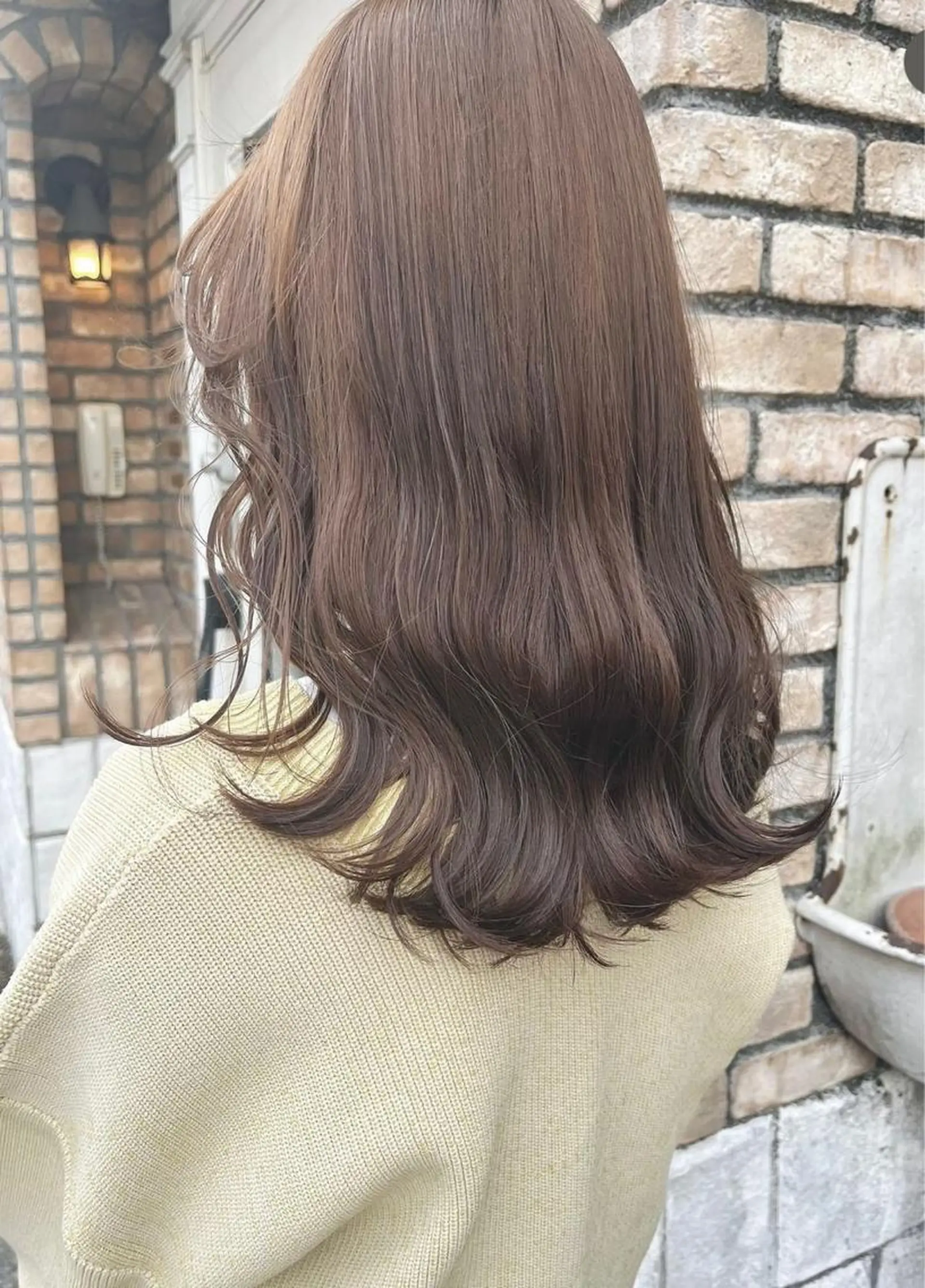 セミロング カラー ヘアアレンジ ベージュカラー グレージュ ミルクティーベージュ オリーブベージュ 髪質改善 カット ヘアカラー トリートメント レイヤー/グレージュ 🤍奥開梨恵のヘアスタイル