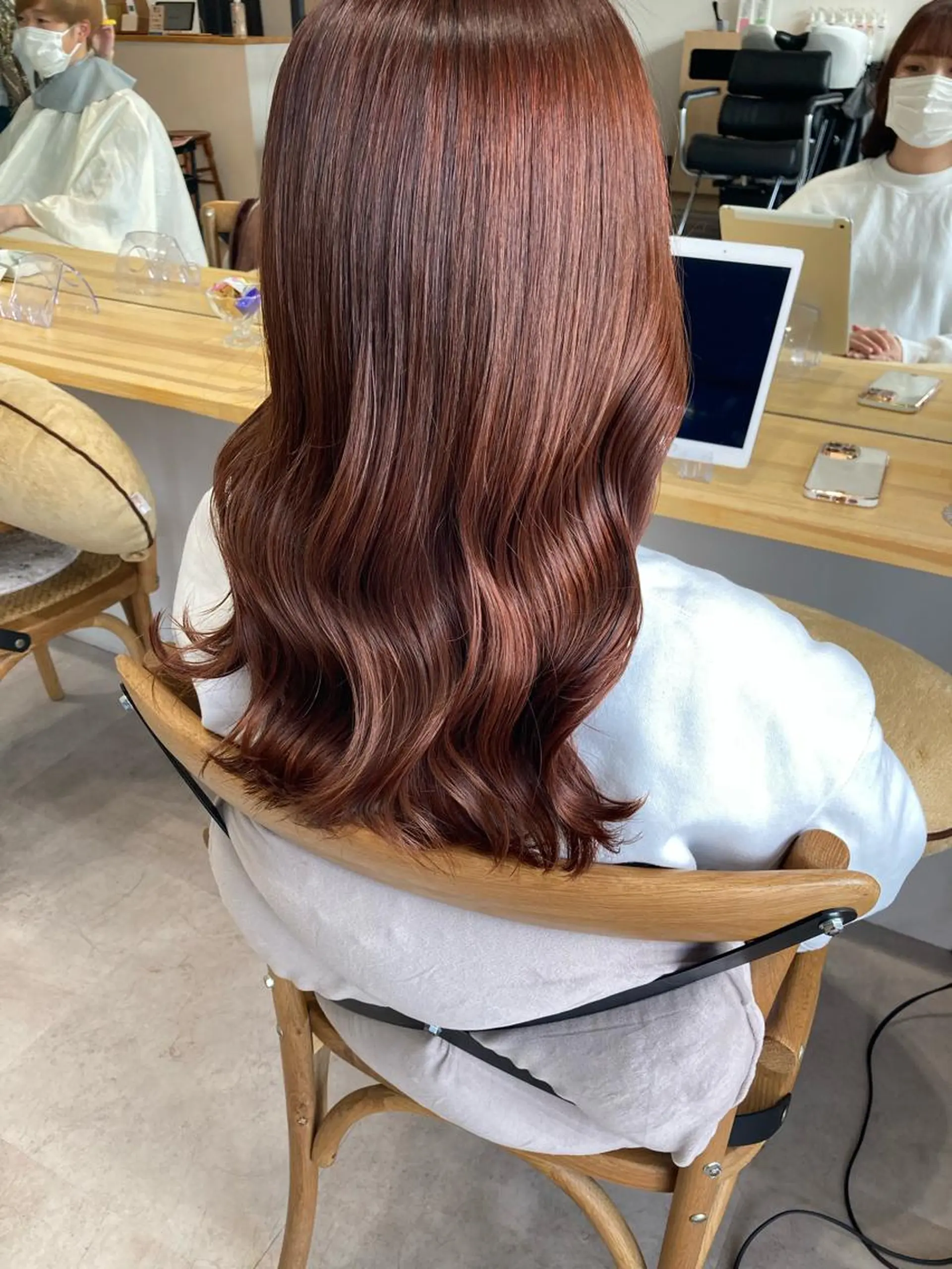 セミロング ヘアカラー トリートメント ✨色持ちの良い艶 カラー✨蟹江真世のヘアスタイル