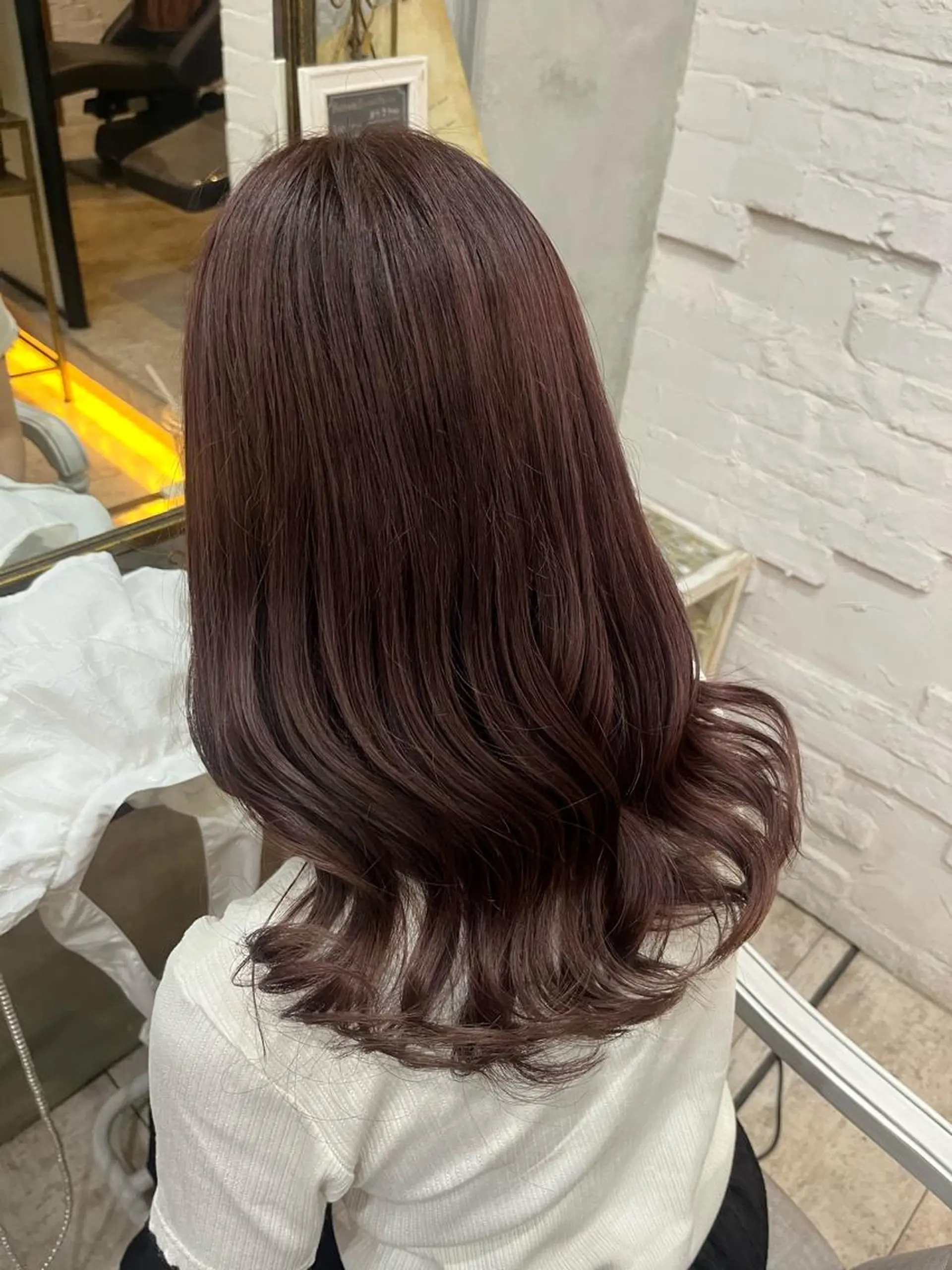 セミロング カラー 艶髪/ハイトーン/ ヘアセット/モエノのヘアスタイル