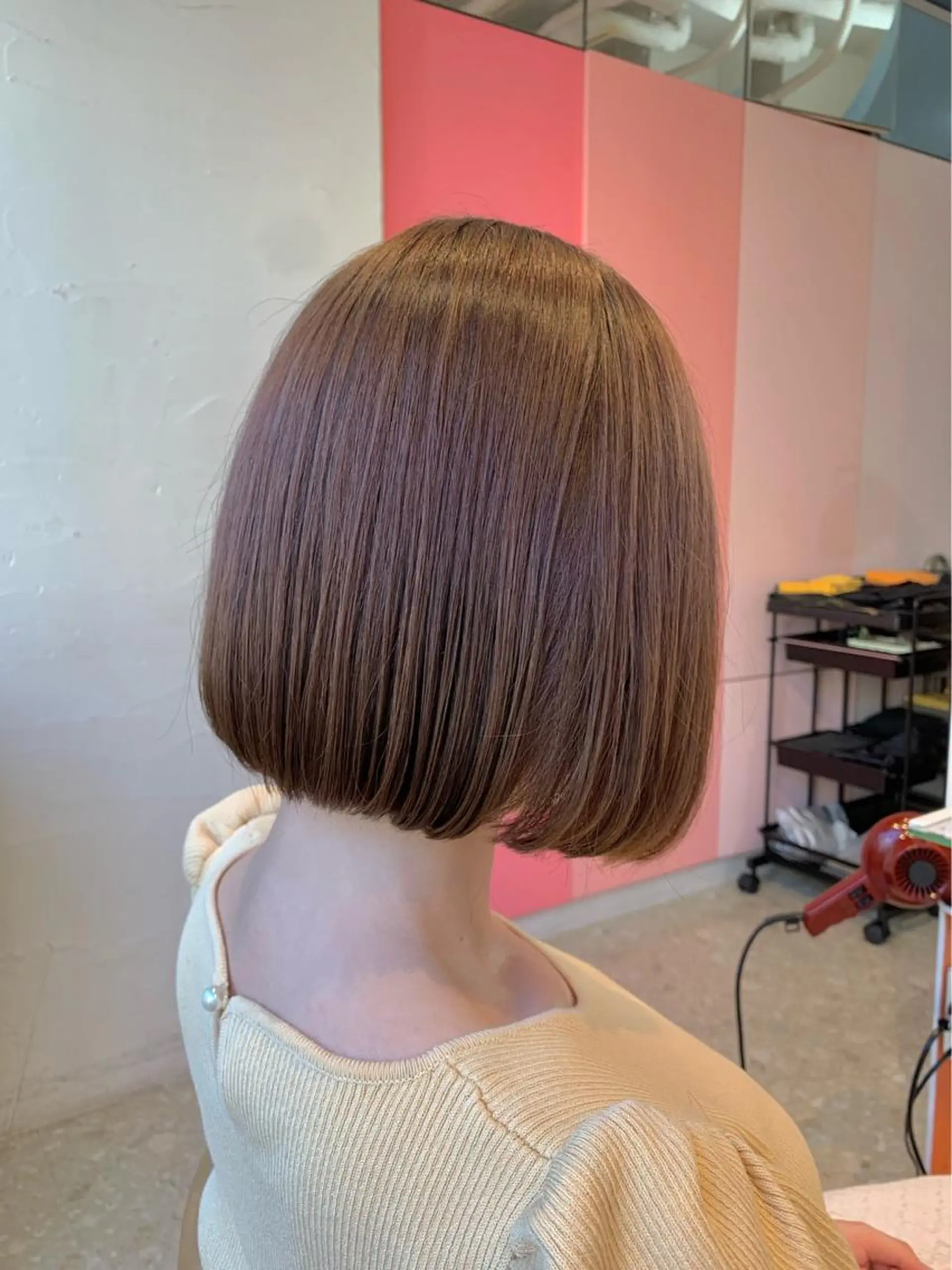 ショート ヘアカラー 柔らかオリーブカラー 透明感カラー古澤羅威のヘアスタイル