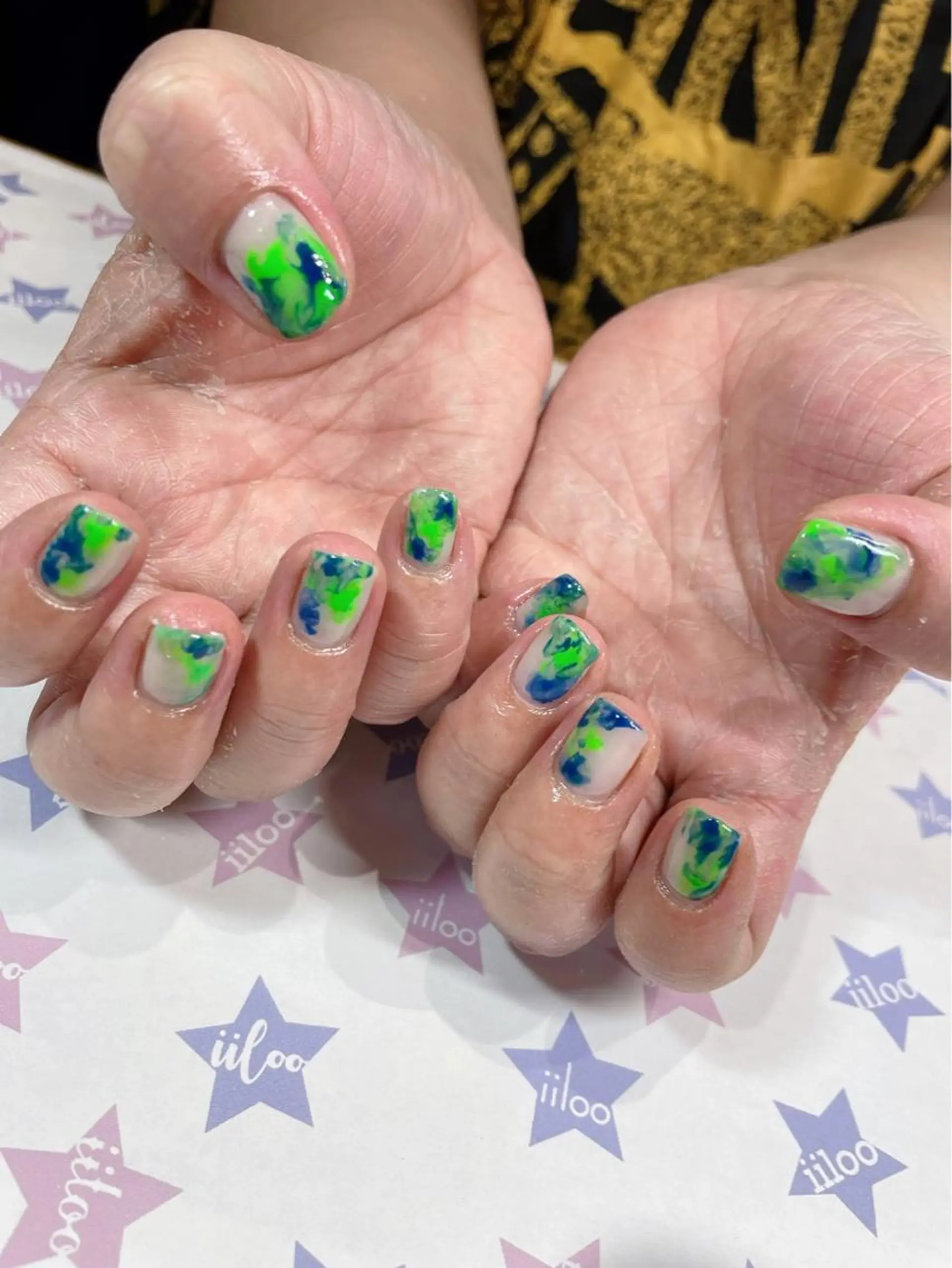 ネイル iiloo aromaworksのネイルデザイン