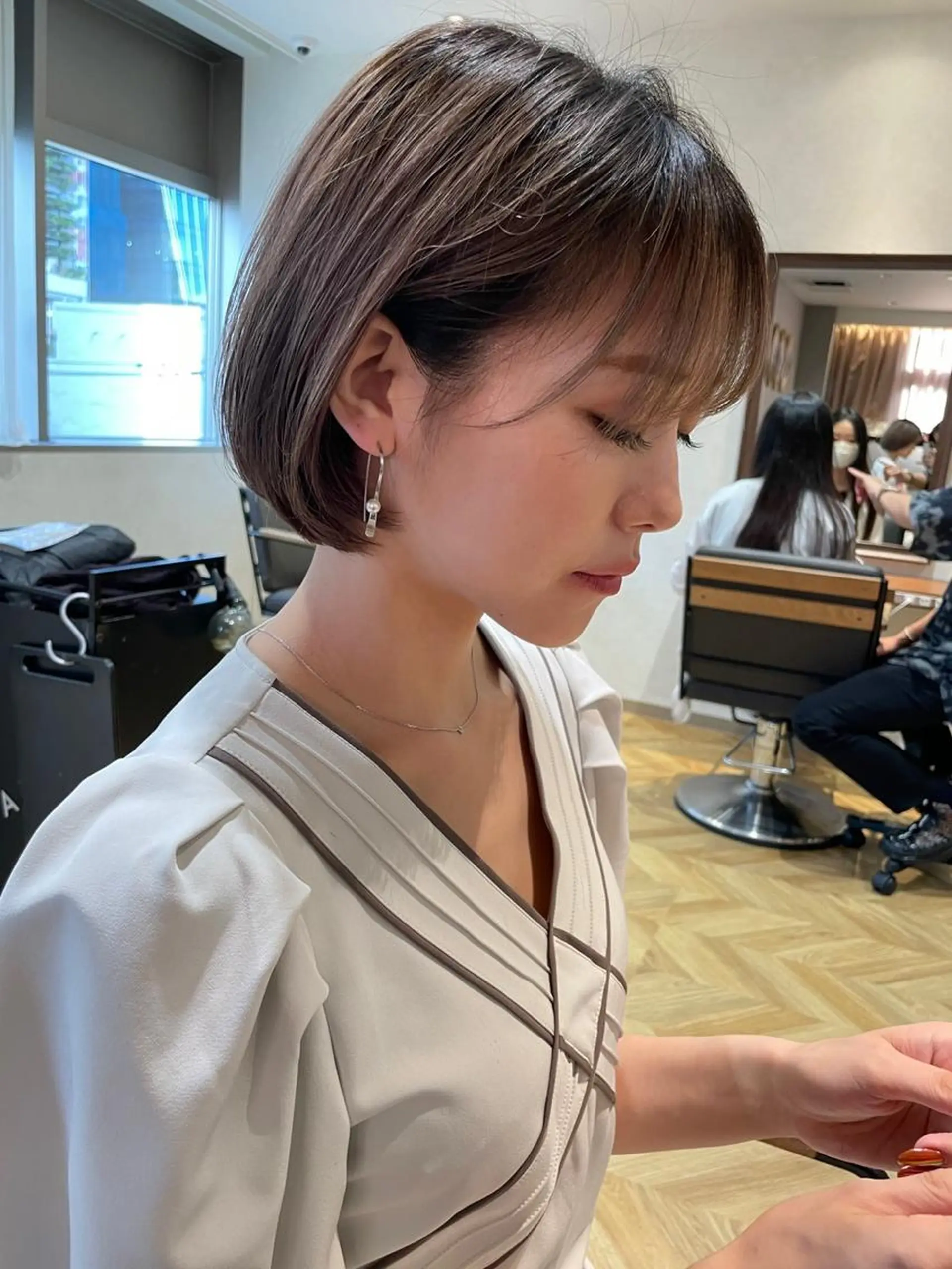 ショート かえ🩶韓国ボブ🎀 透明感カラー🥣のヘアスタイル