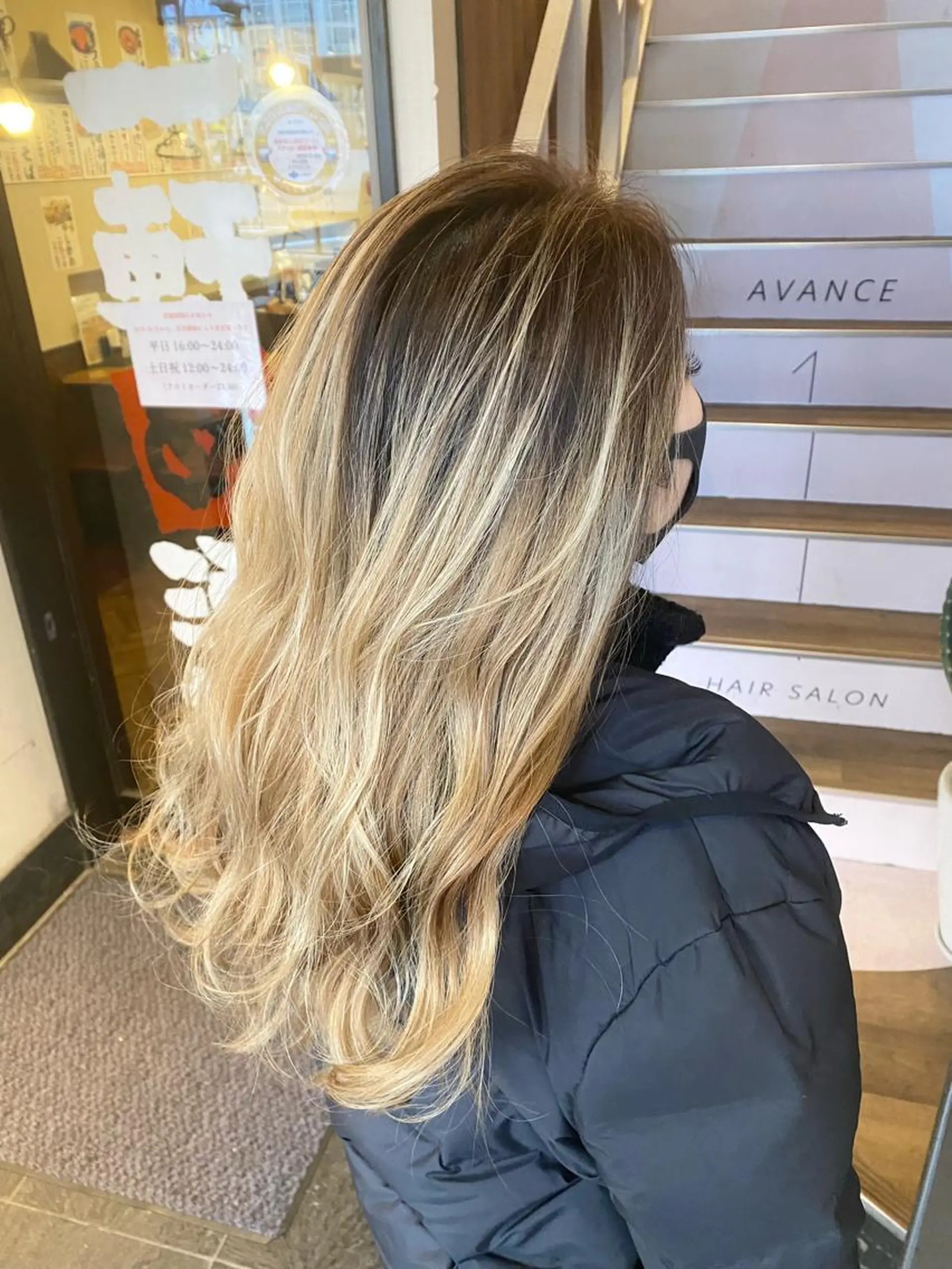 ロング レイヤーカット カット ヘアカラー 【暗め透明感カラー】 【インナー】小島良太のヘアスタイル