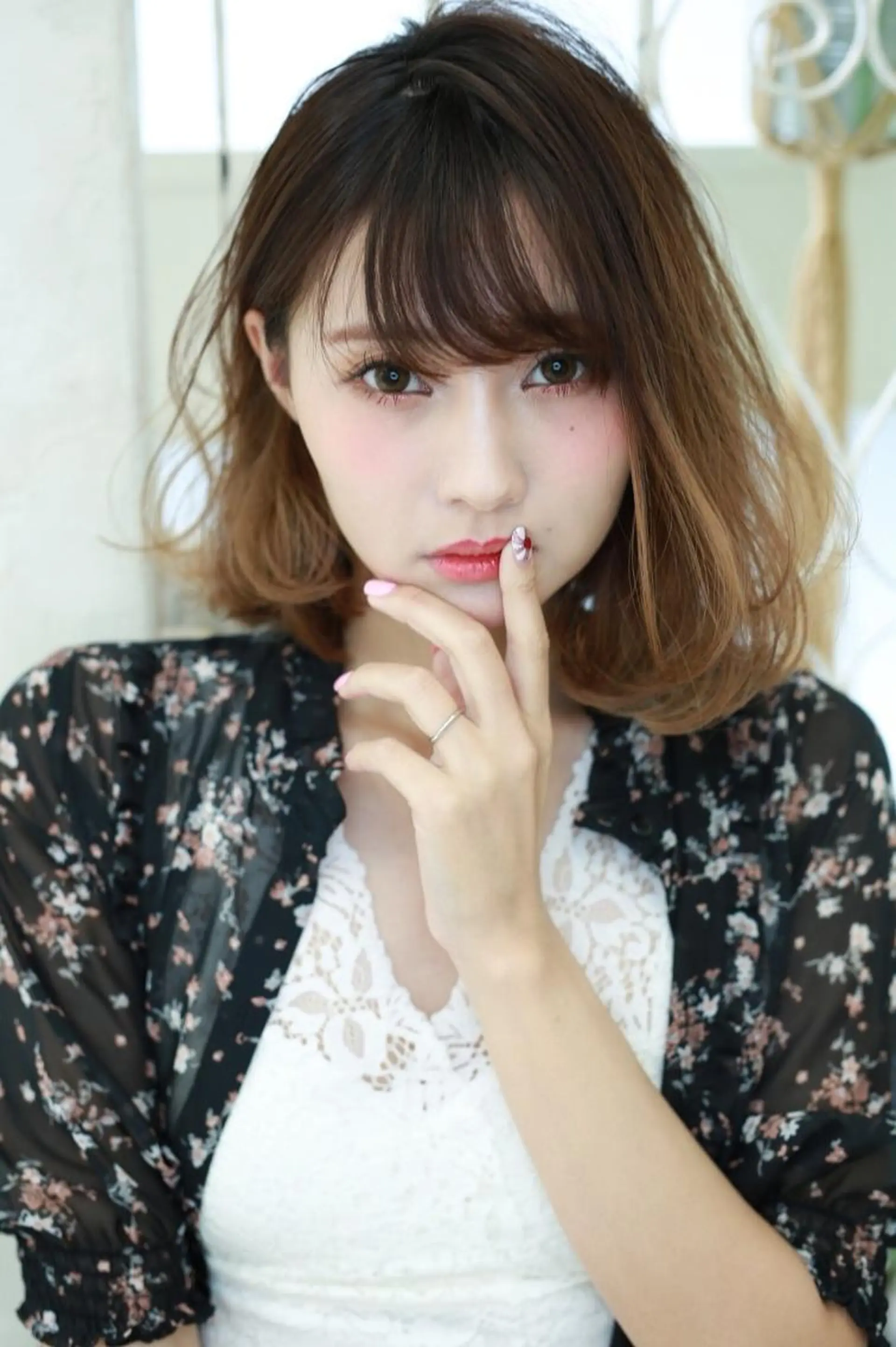 ミディアム カラー パーマ 指名支持率NO.1 スタイリストのヘアスタイル