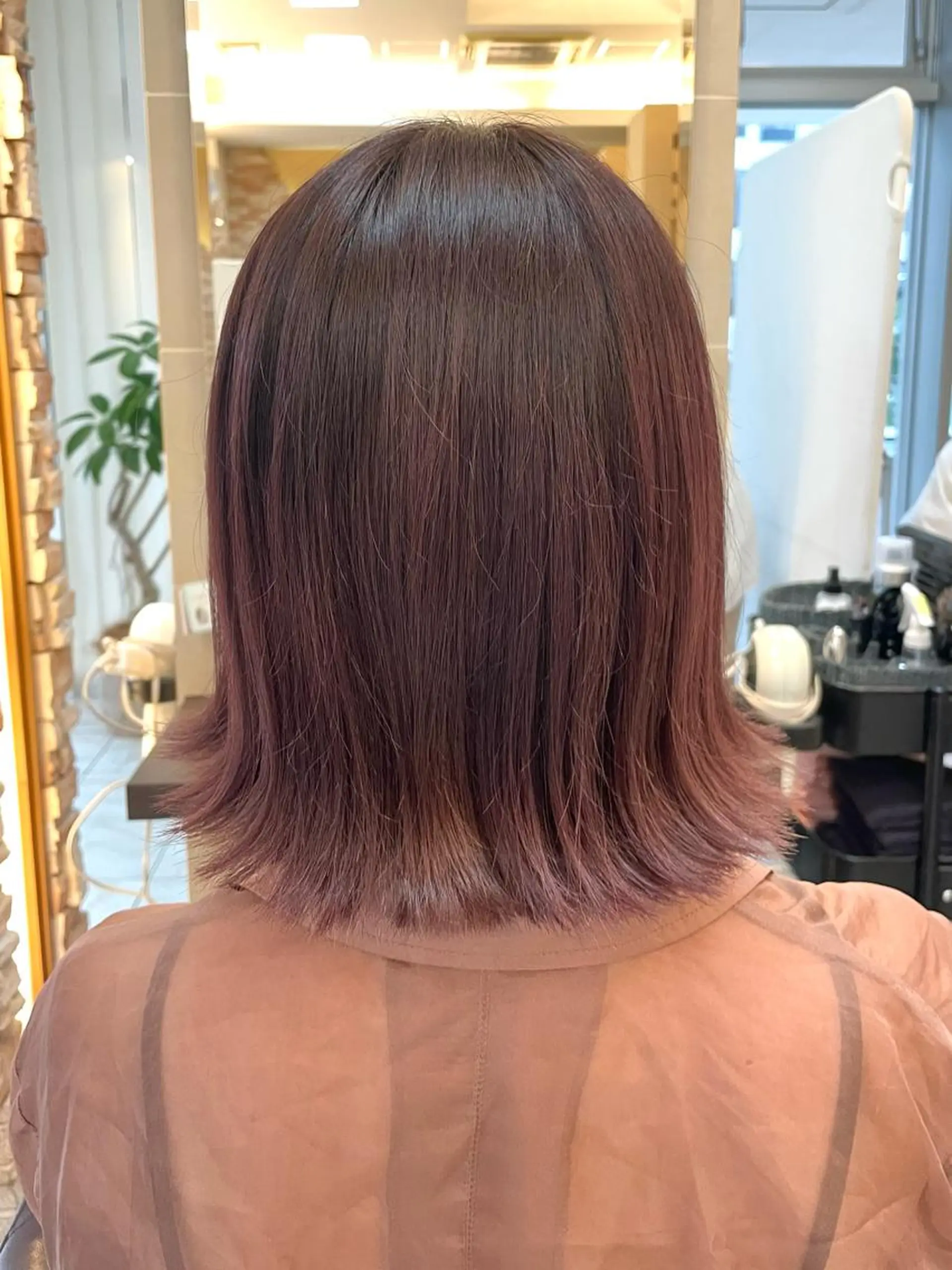 ショート ヘアカラー 新籾 尚哉のヘアスタイル