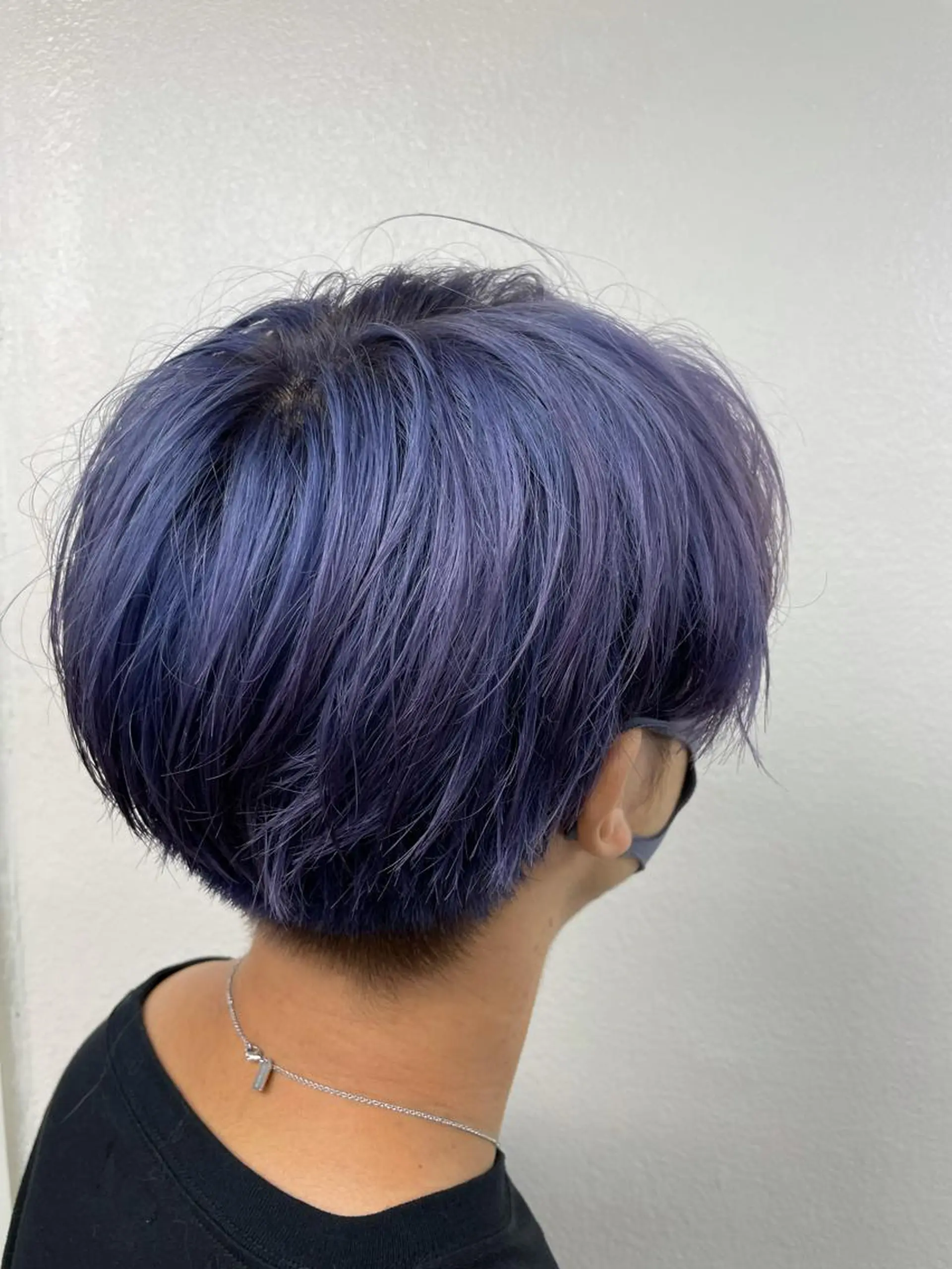 カラー ヘアアレンジ メンズ ラベンダーカラー 🫧ハイトーン🫧 ベージュ🫧徹哉のヘアスタイル