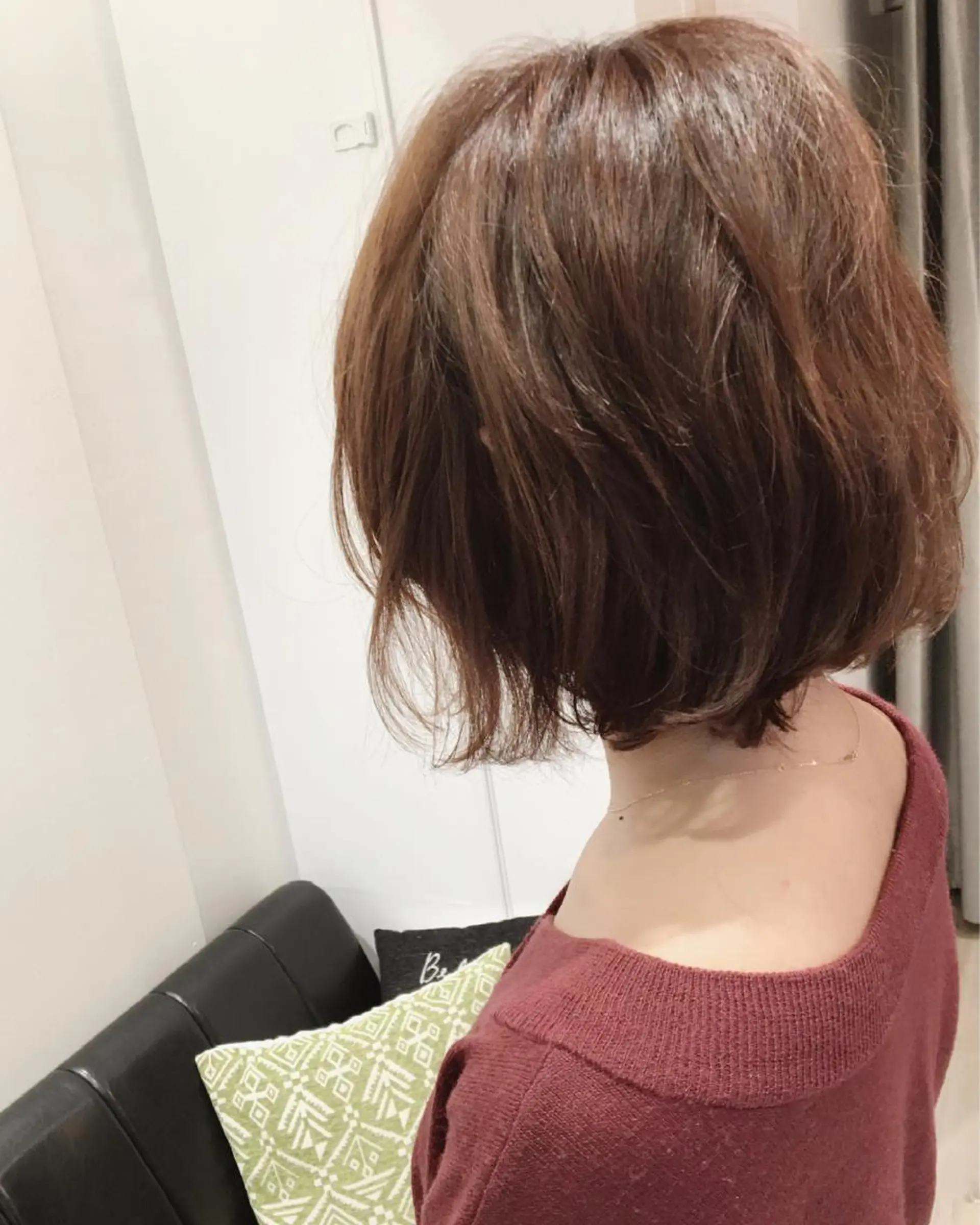 ショート カラー 切りっぱなしボブ ベージュカラー ピンクカラー ピンクベージュ ボブ カット ヘアカラー トリートメント 髪質改善ｶﾗｰ ｹｱﾌﾞﾘｰﾁ/ﾀﾑのヘアスタイル