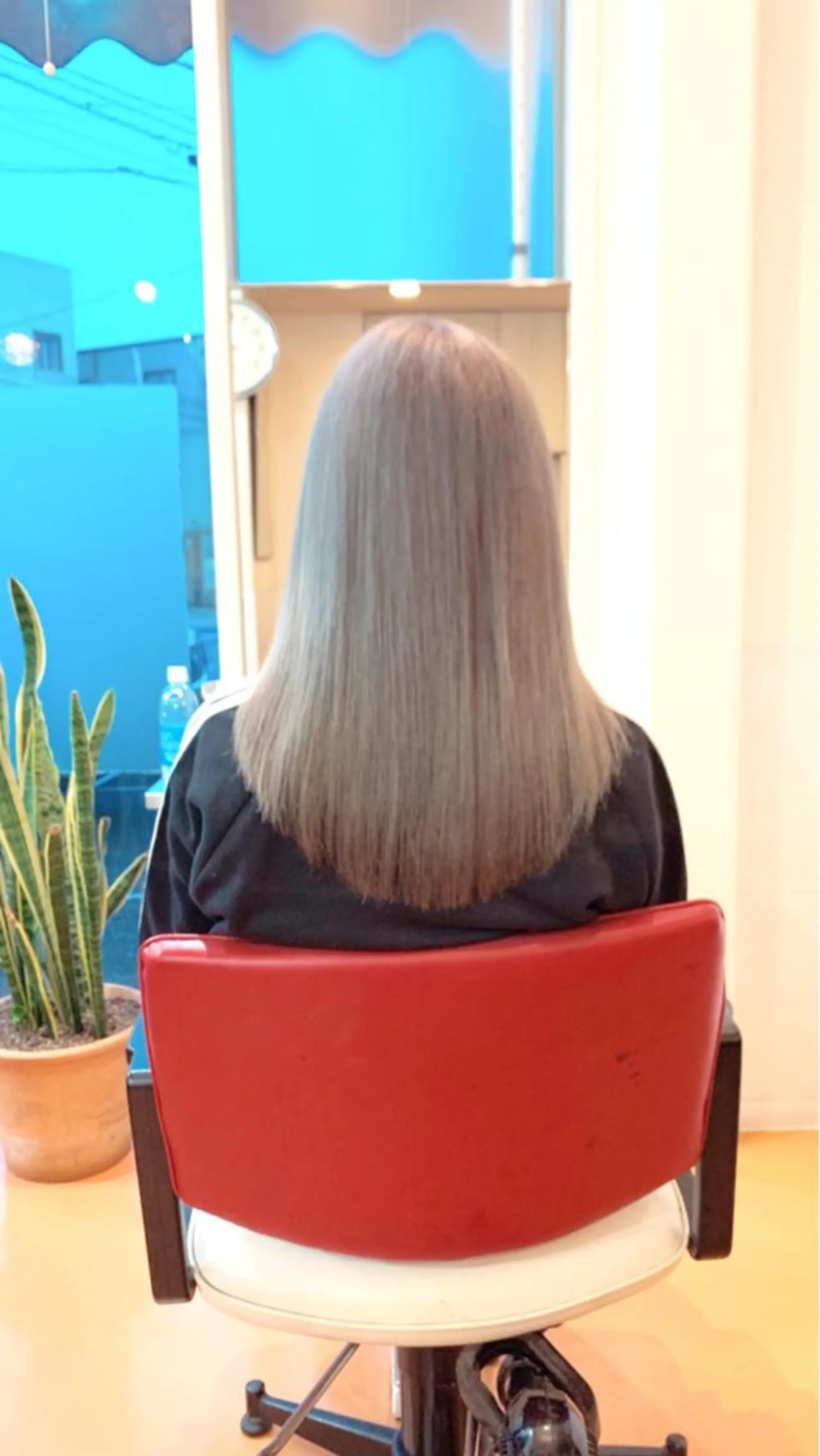 セミロング カラー Tina所属・「Tina」一木 智之のヘアスタイル