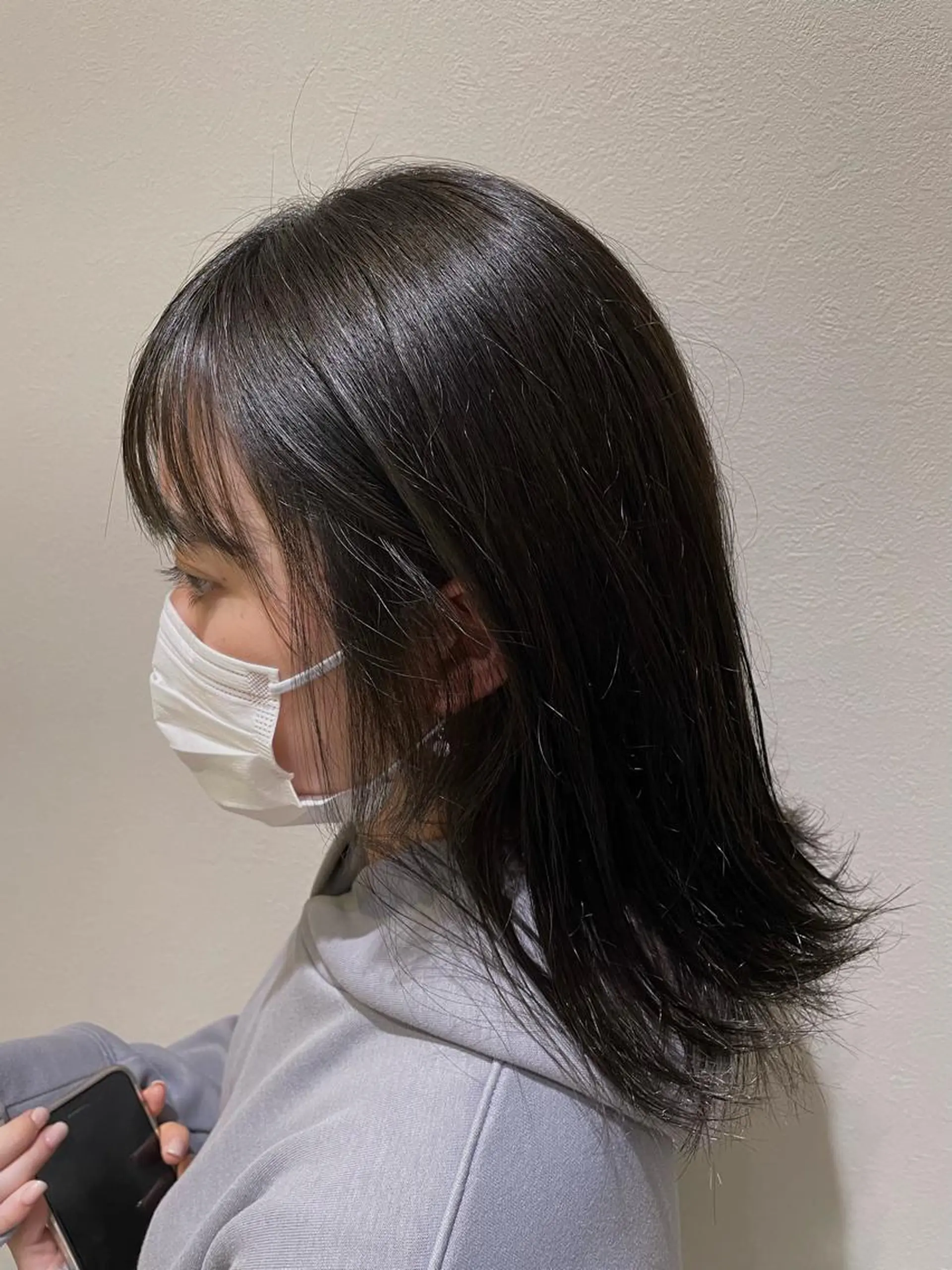 ミディアム カラー 黒髪 ブルーカラー ブルーブラック 透明感カラー 木村 架音のヘアスタイル