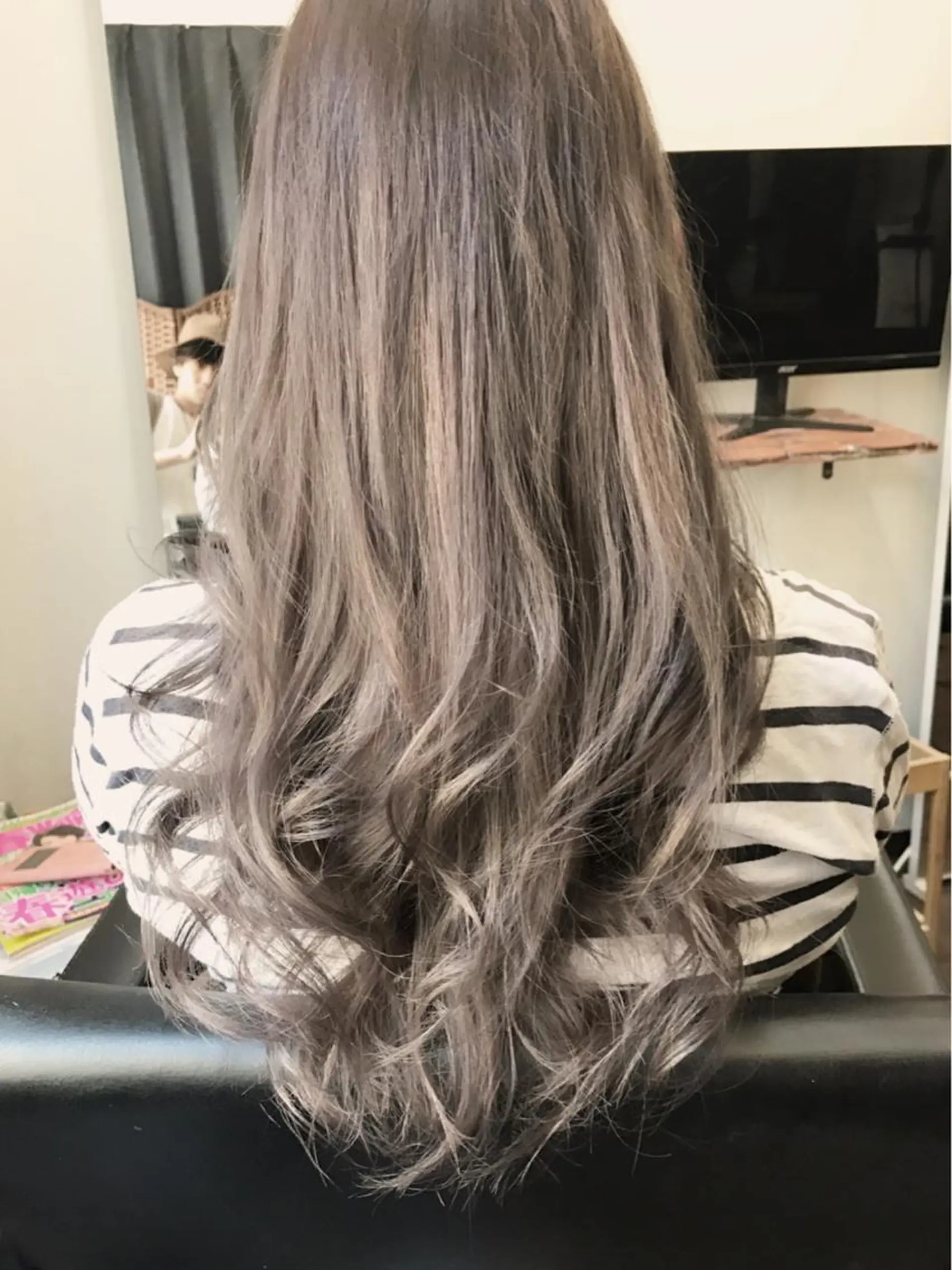 ロング カラー アッシュ グラデーションカラー バイオレットカラー バイオレットアッシュ BOBシークレット じょうじ⭐️成のヘアスタイル
