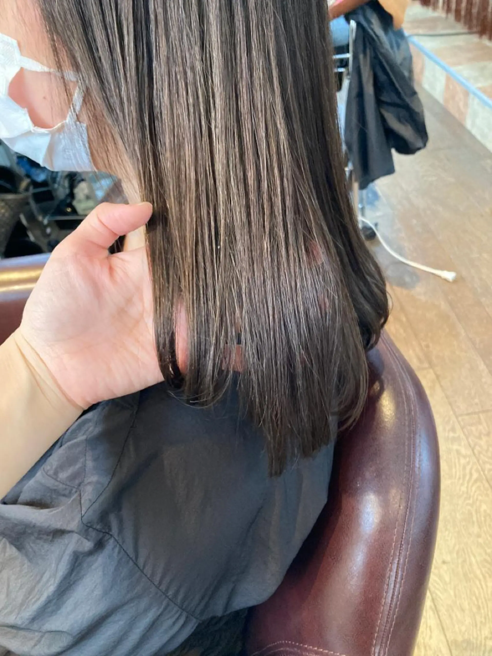 セミロング カラー ブリーチ グレージュ ブリーチなしカラー corona hairdesign KAZUE MAEDA所属・マエダ　カズエ🫶 coronahairのヘアスタイル